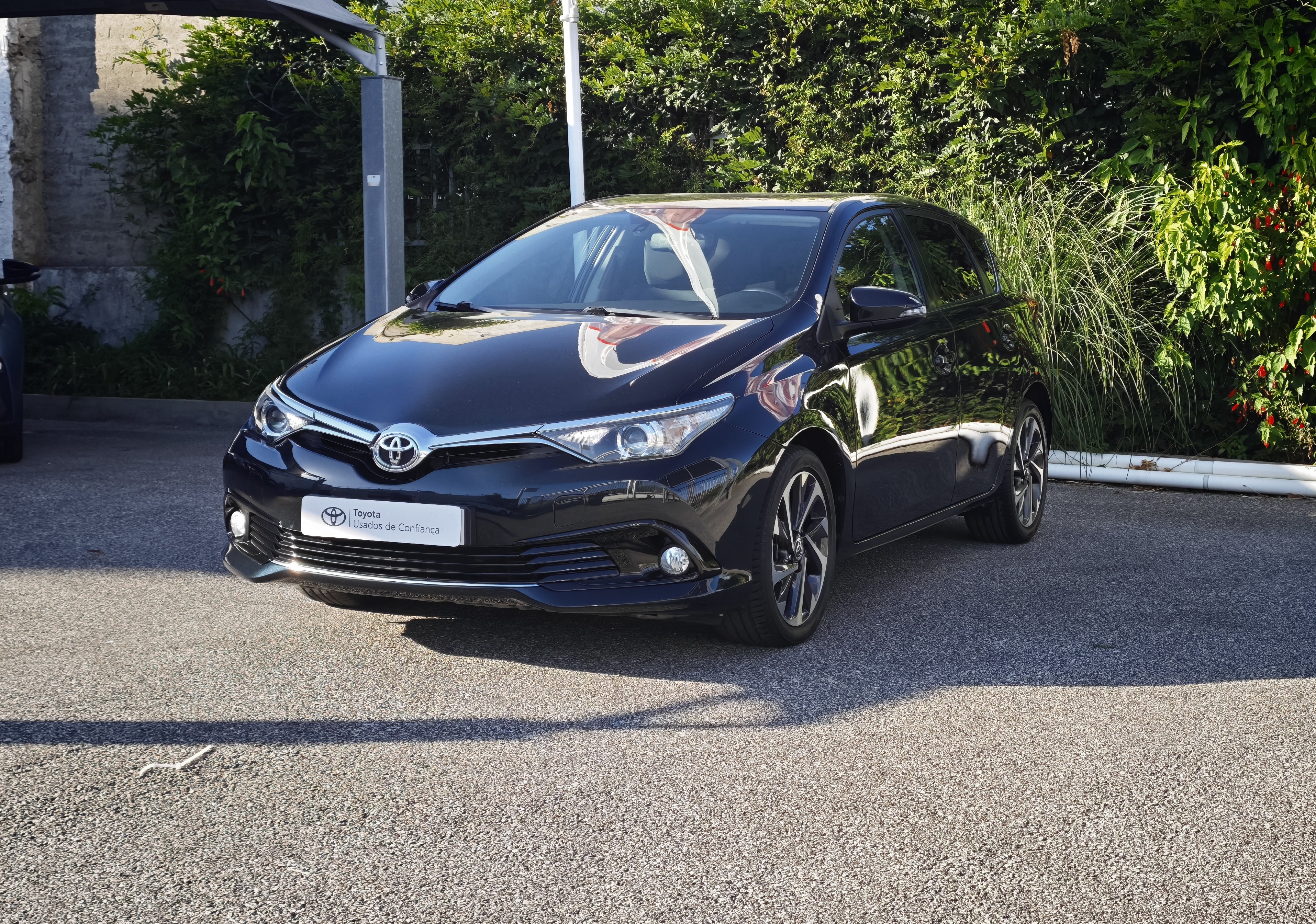 Ver detalhes de TOYOTA AURIS Auris 1.2T HB Comfort+Pack Sport
