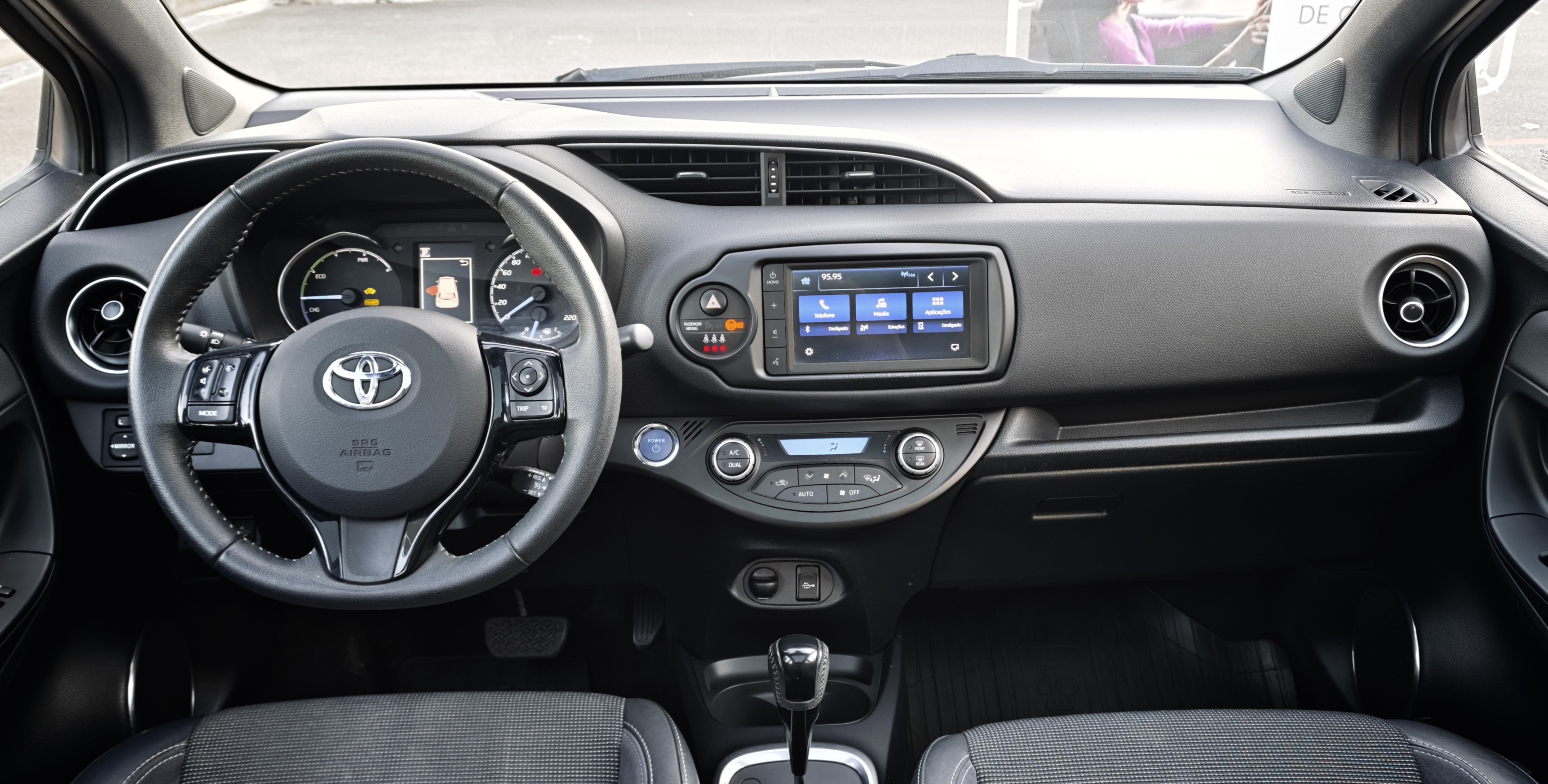 TOYOTA YARIS Yaris 1.5 Hybrid GR SPORT