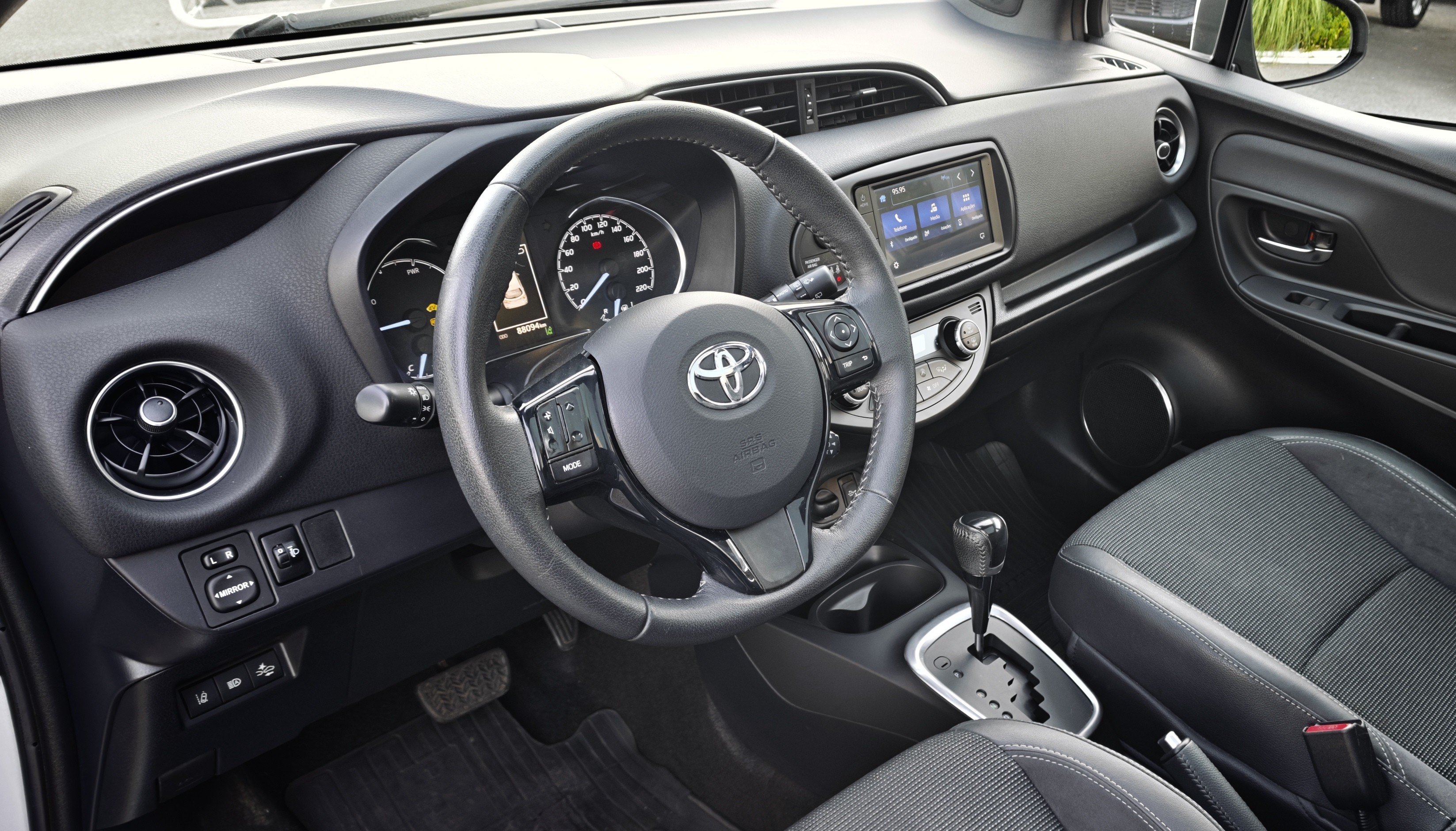 TOYOTA YARIS Yaris 1.5 Hybrid GR SPORT