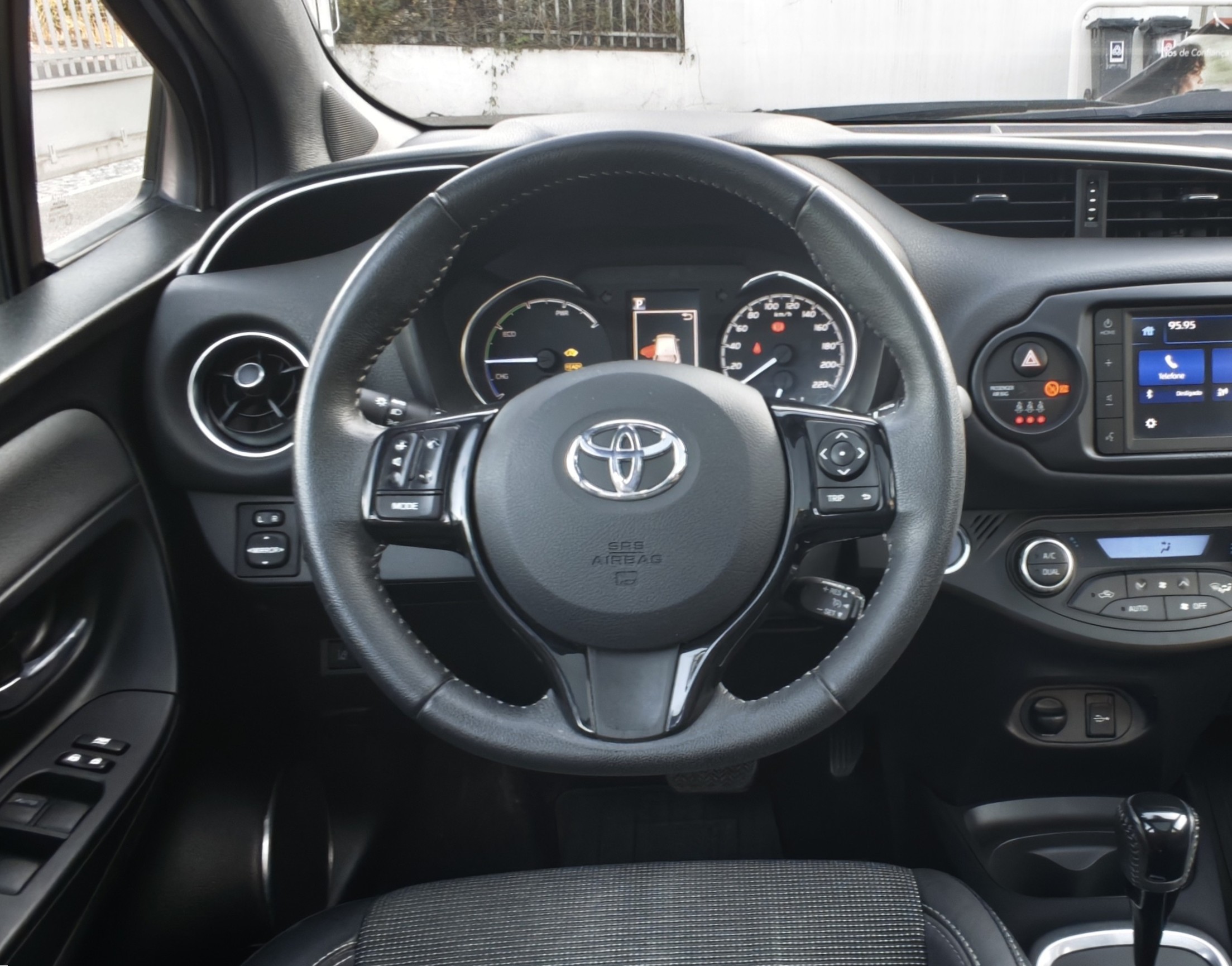 TOYOTA YARIS Yaris 1.5 Hybrid GR SPORT