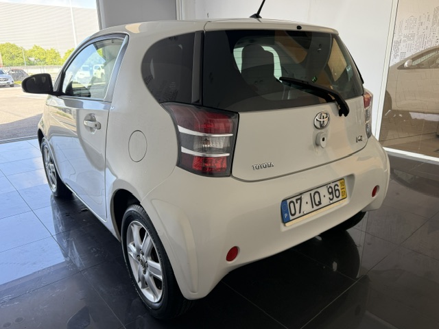 TOYOTA IQ iQ 1.0 