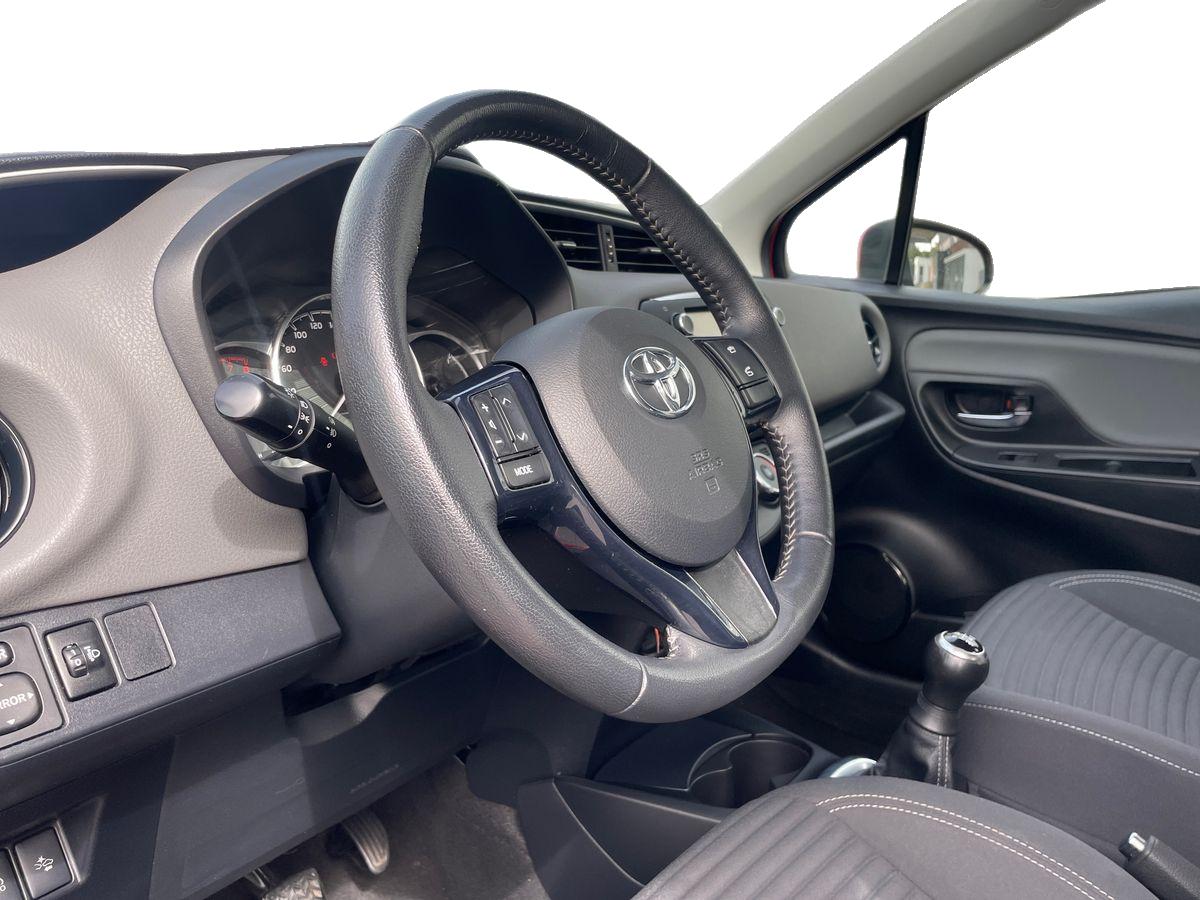 TOYOTA YARIS Yaris 1.0 5P Comfort + Pack Style