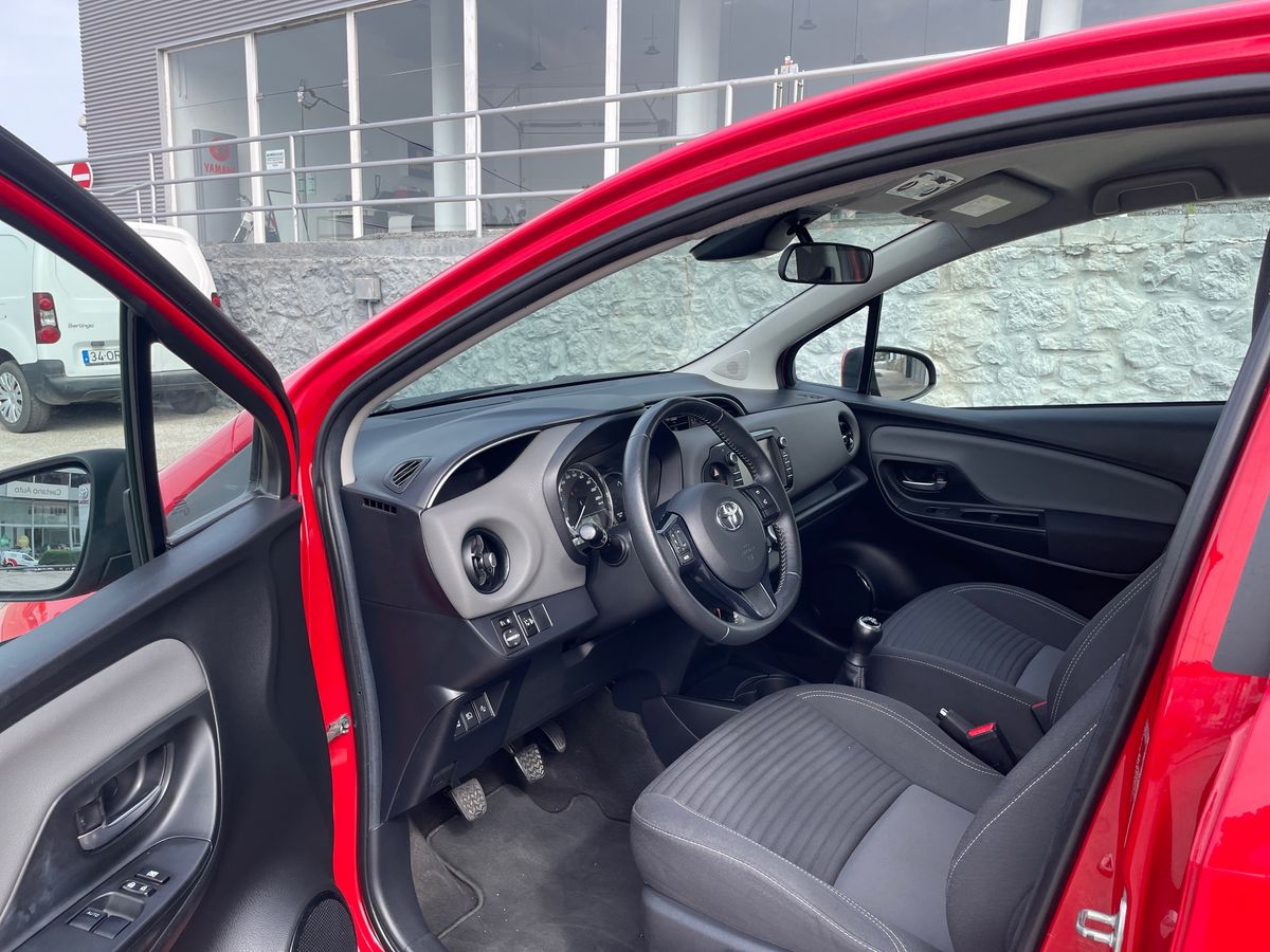 TOYOTA YARIS Yaris 1.0 5P Comfort + Pack Style