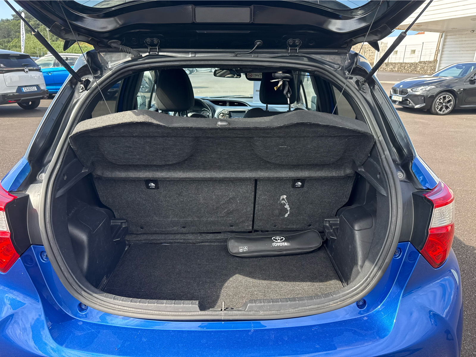 TOYOTA YARIS Yaris 1.5 Hybrid SQUARE Collection Blue