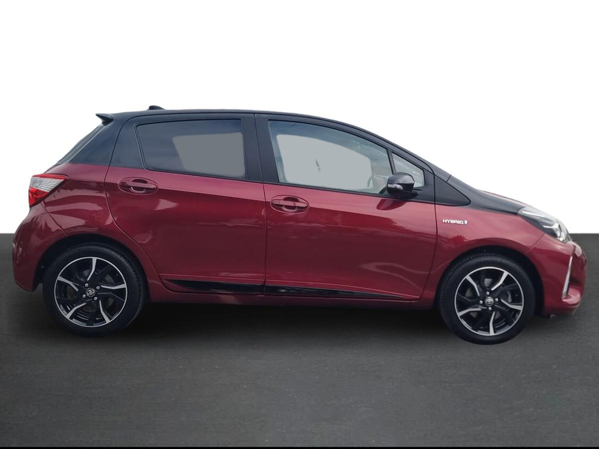 TOYOTA YARIS Yaris 1.5 Hybrid SQUARE Collection Red