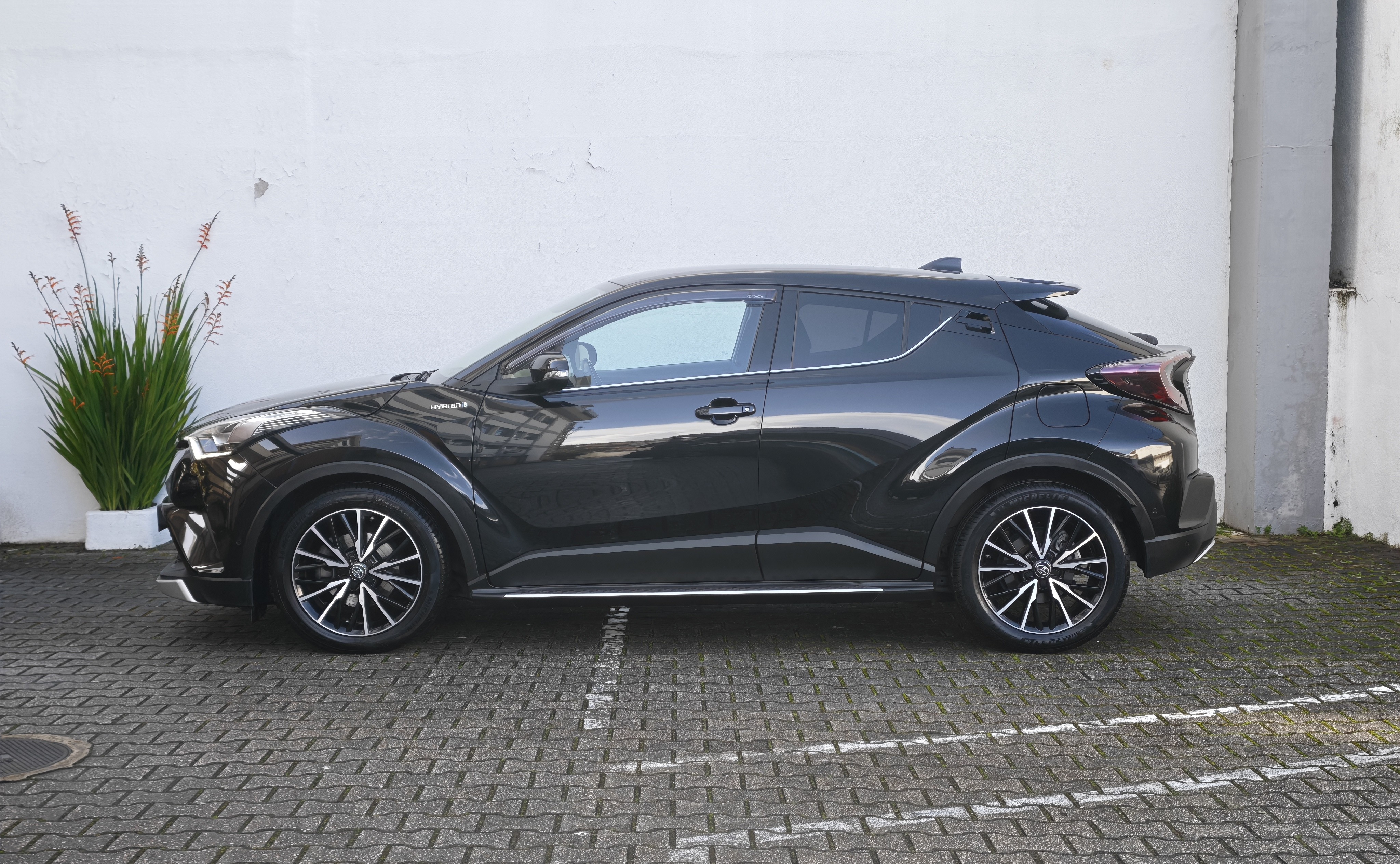 TOYOTA TOYOTA C-HR C-HR 1.8 Hybrid Exclusive + Pack Luxury