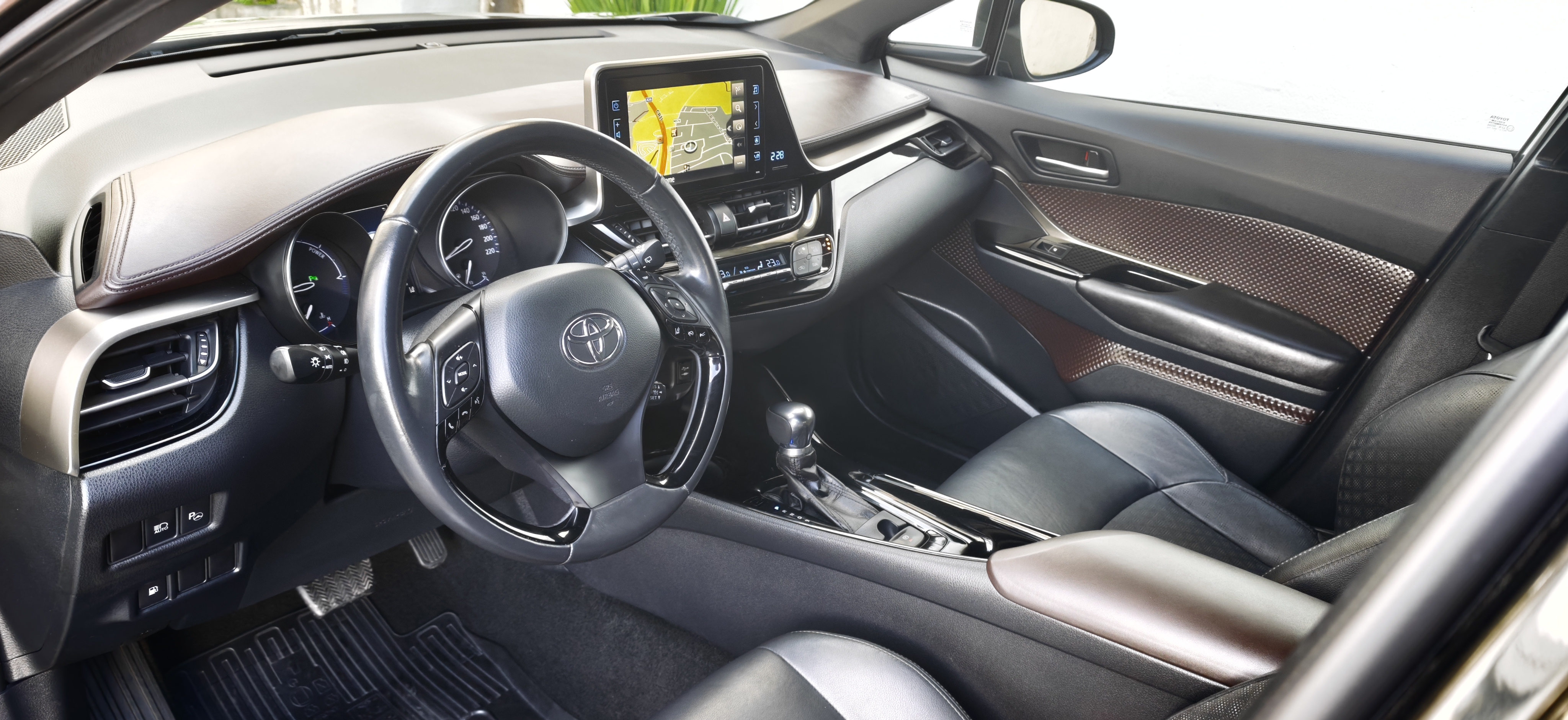 TOYOTA TOYOTA C-HR C-HR 1.8 Hybrid Exclusive + Pack Luxury