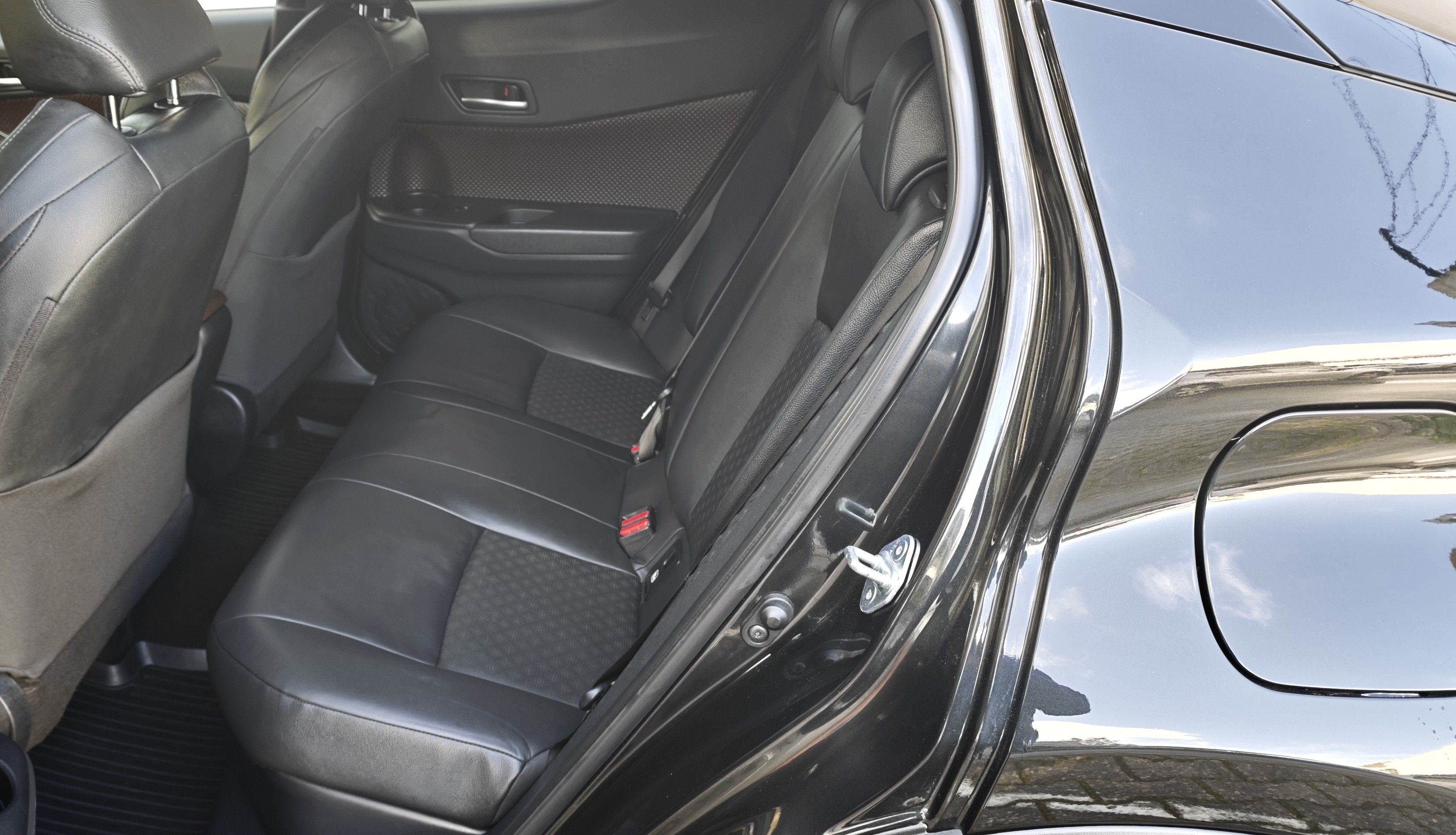 TOYOTA TOYOTA C-HR C-HR 1.8 Hybrid Exclusive + Pack Luxury