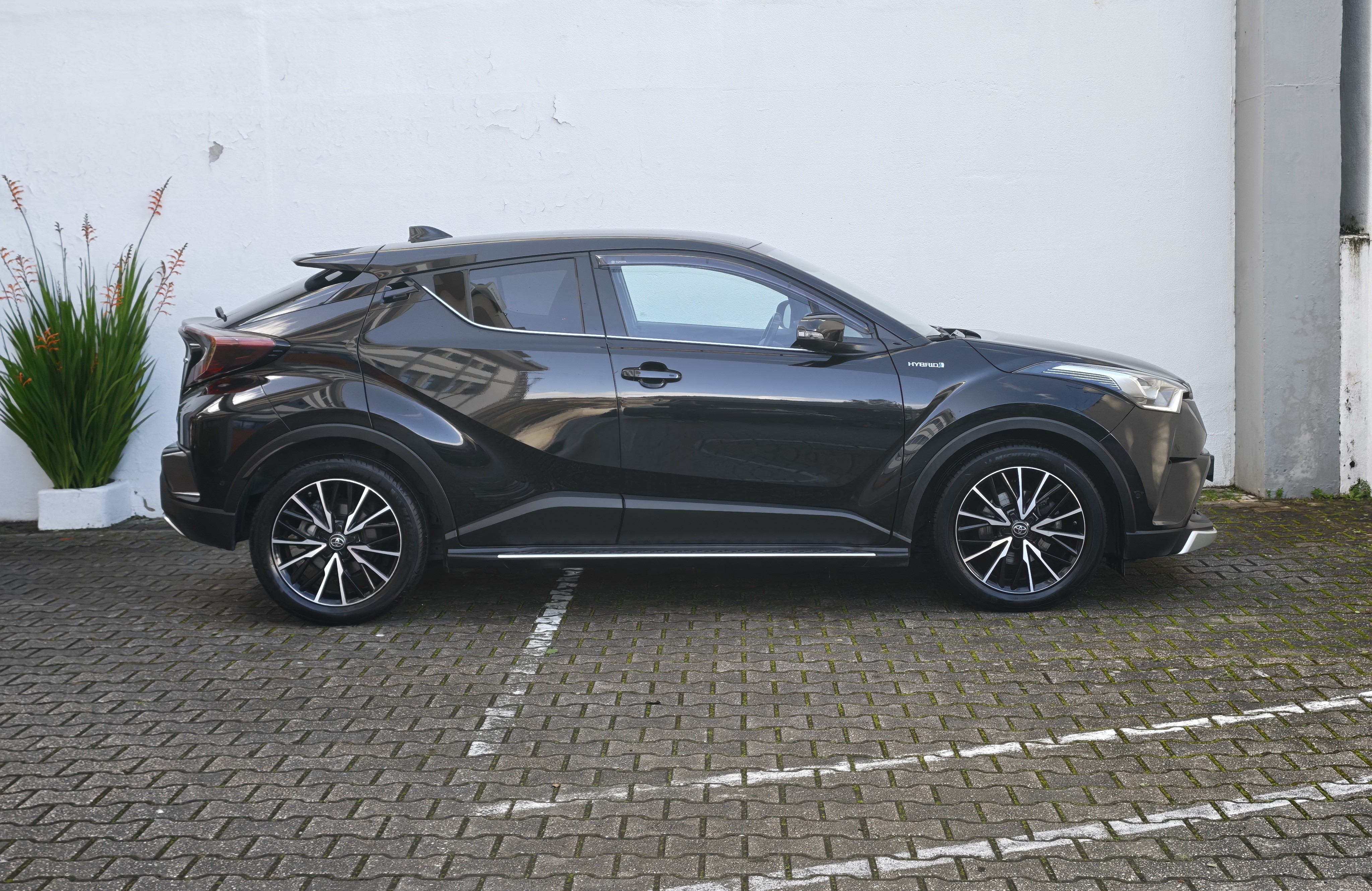 TOYOTA TOYOTA C-HR C-HR 1.8 Hybrid Exclusive + Pack Luxury