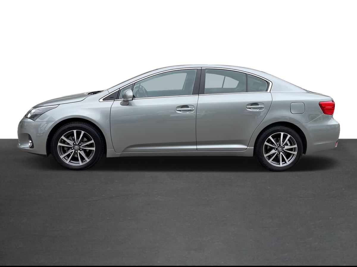 TOYOTA AVENSIS Avensis SD 2.0D Luxury+Navi
