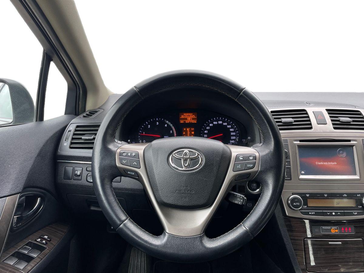 TOYOTA AVENSIS Avensis SD 2.0D Luxury+Navi