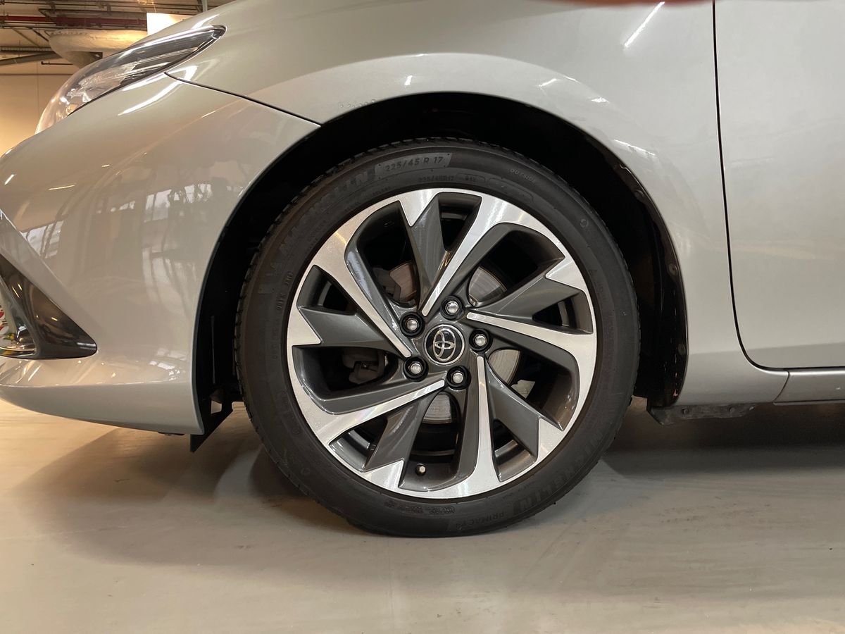TOYOTA AURIS Auris 1.6D HB Comfort+Pack Sport
