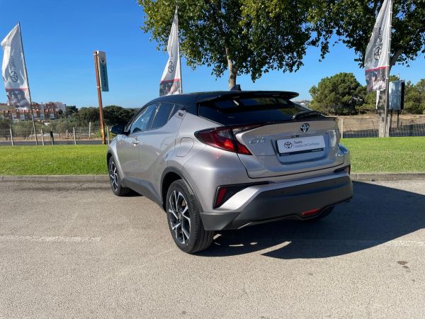 TOYOTA C-HR 1.8 Hybrid SQUARE Collection