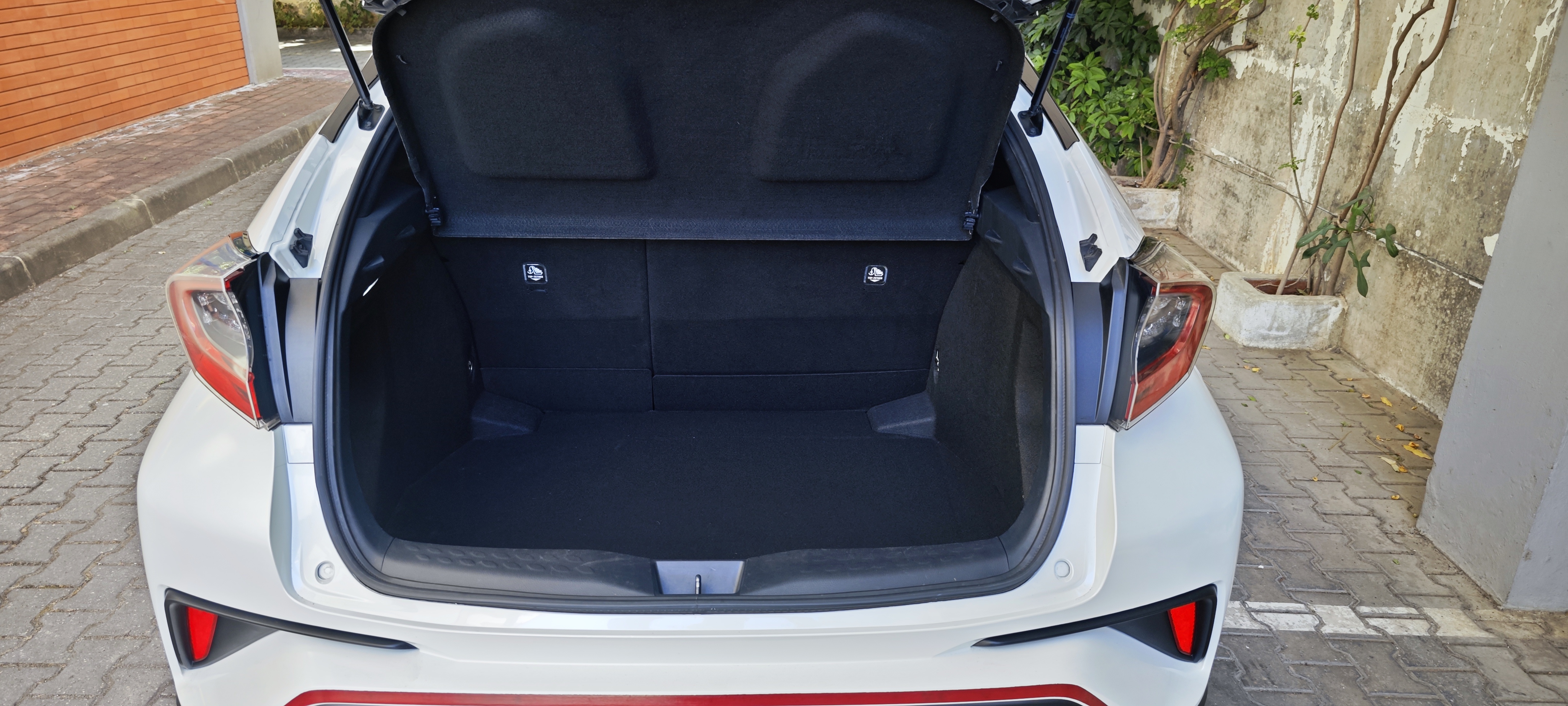 TOYOTA TOYOTA C-HR C-HR 1.8 Hybrid Exclusive + Pack Luxury