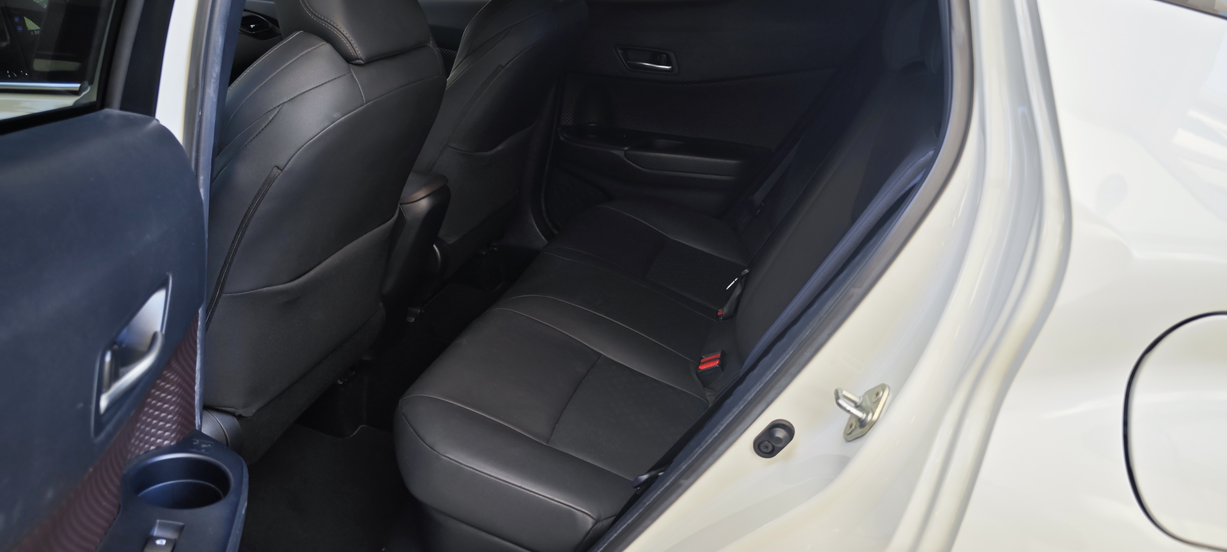 TOYOTA TOYOTA C-HR C-HR 1.8 Hybrid Exclusive + Pack Luxury