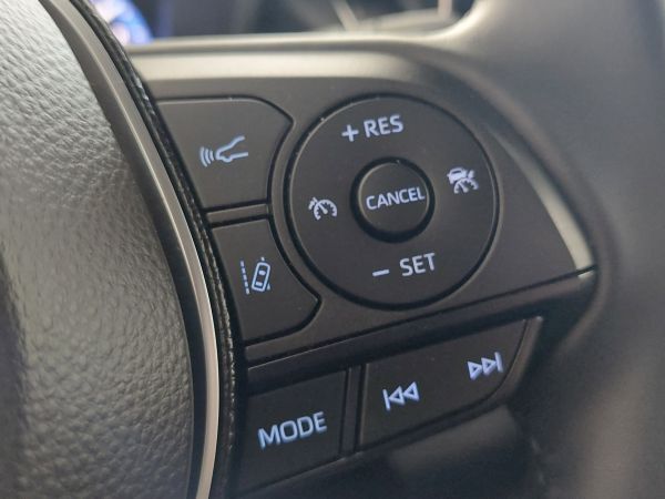 TOYOTA COROLLA 2.0 Hybrid TREK