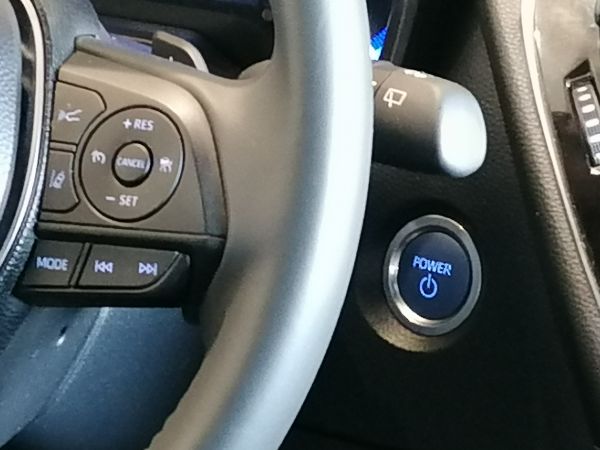 TOYOTA COROLLA 2.0 Hybrid TREK