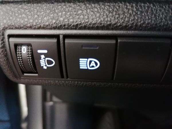 TOYOTA COROLLA 2.0 Hybrid TREK