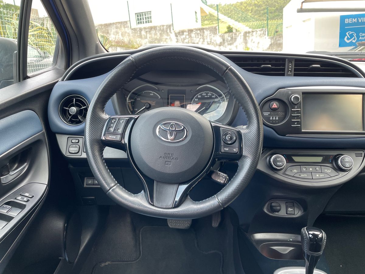 TOYOTA YARIS Yaris 1.5 Hybrid SQUARE Collection Blue
