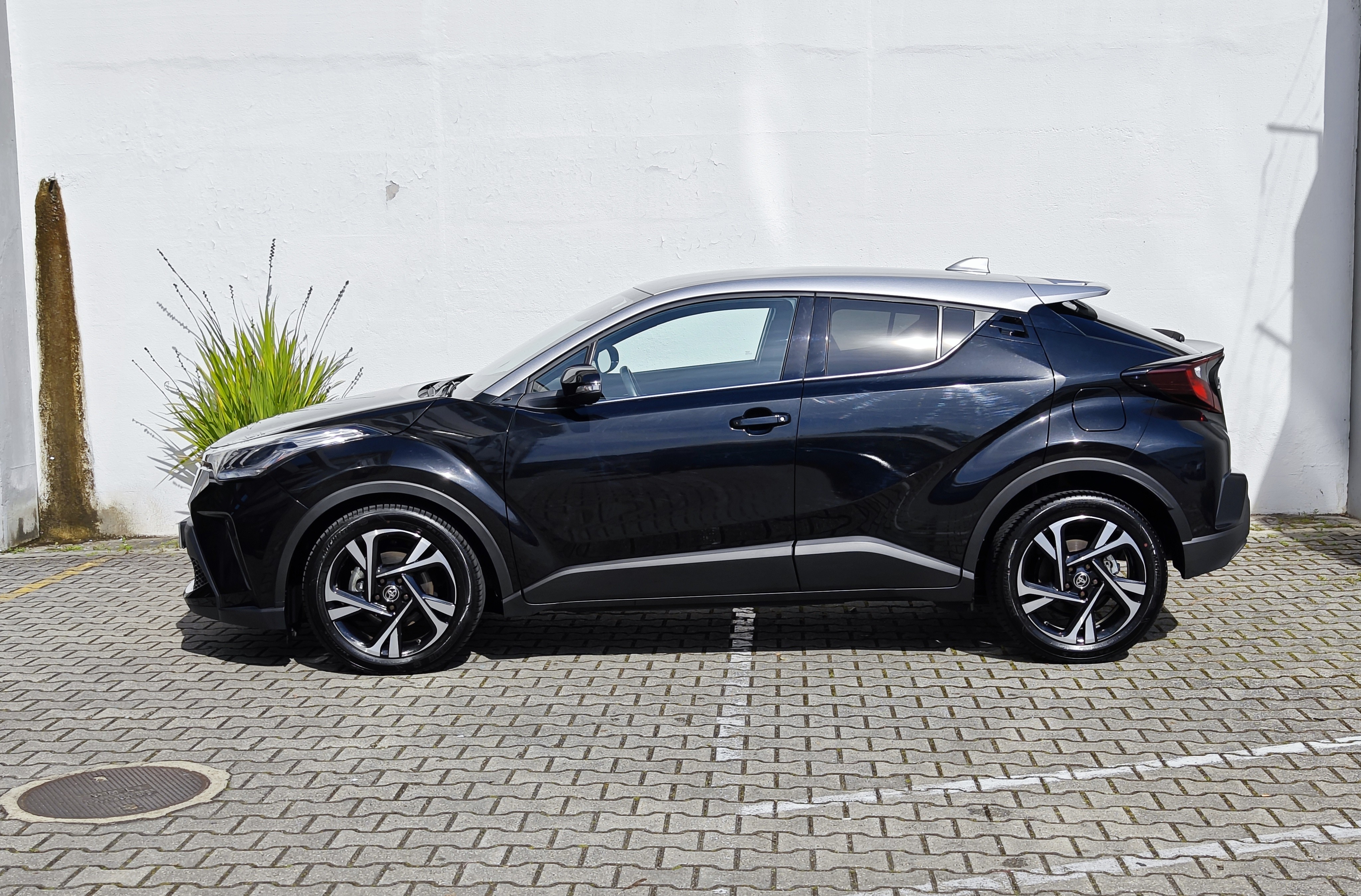 TOYOTA TOYOTA C-HR C-HR 2.0 Hybrid Dynamic Force SQUARE Collection
