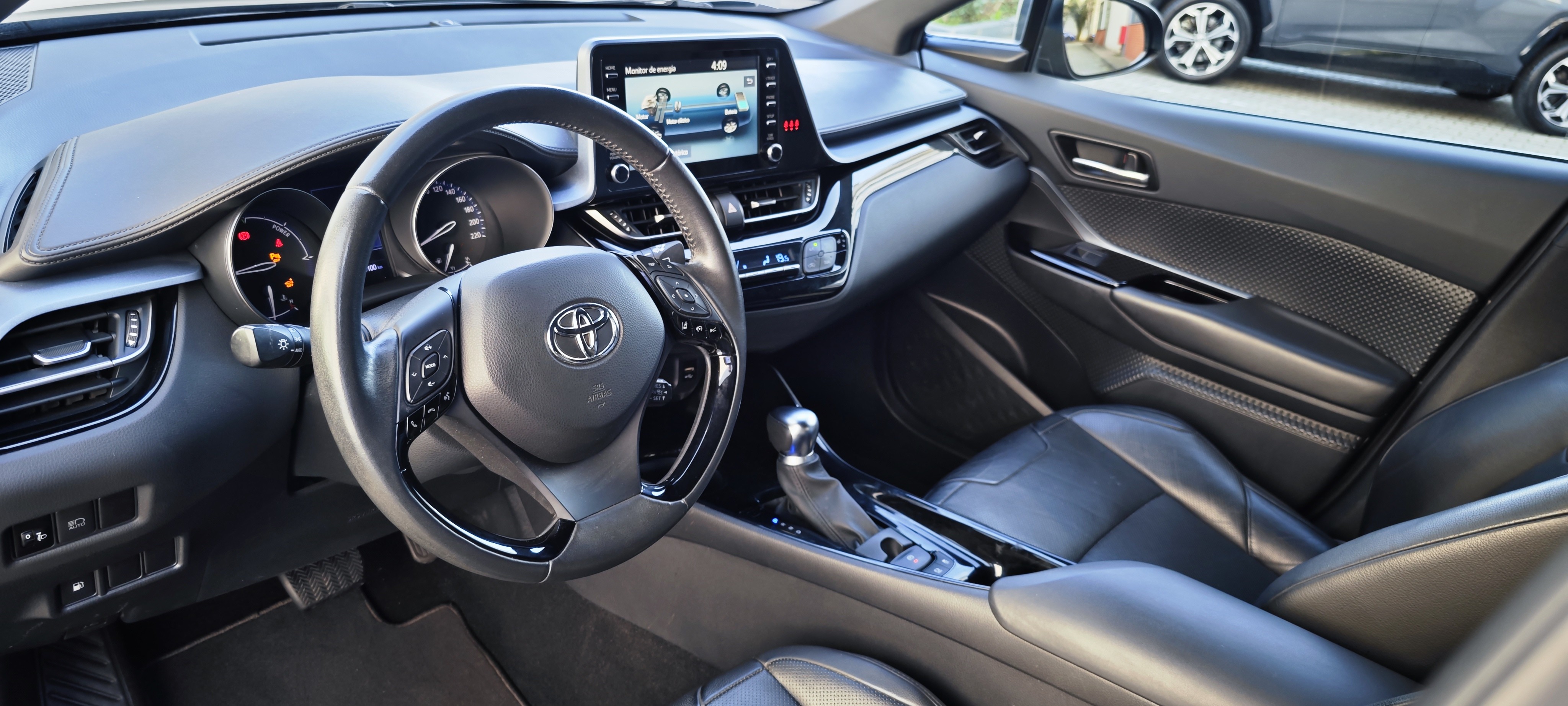 TOYOTA TOYOTA C-HR C-HR 2.0 Hybrid Dynamic Force SQUARE Collection