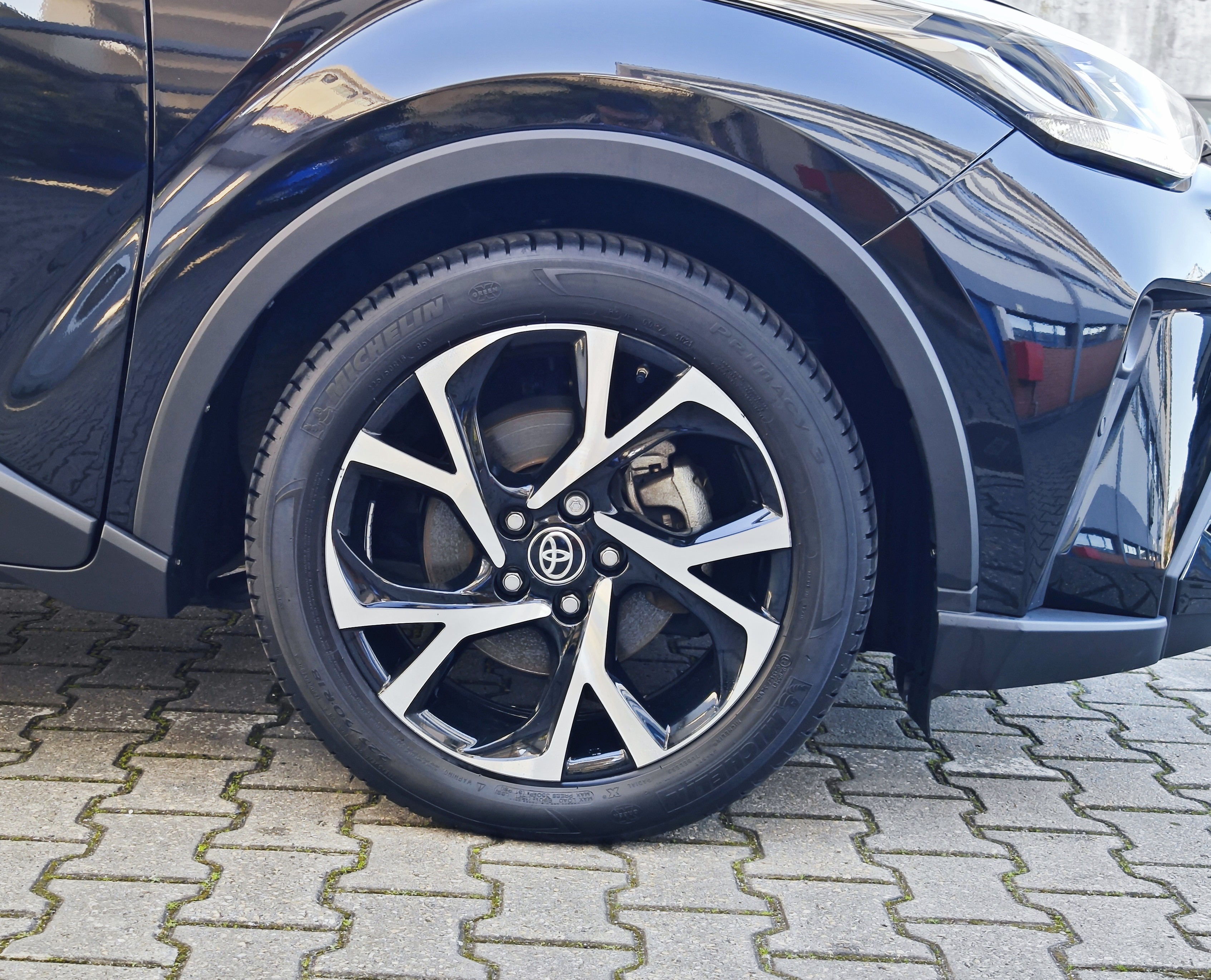 TOYOTA TOYOTA C-HR C-HR 2.0 Hybrid Dynamic Force SQUARE Collection