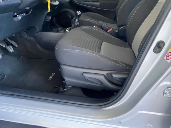 TOYOTA YARIS Yaris 1.0 5P Comfort