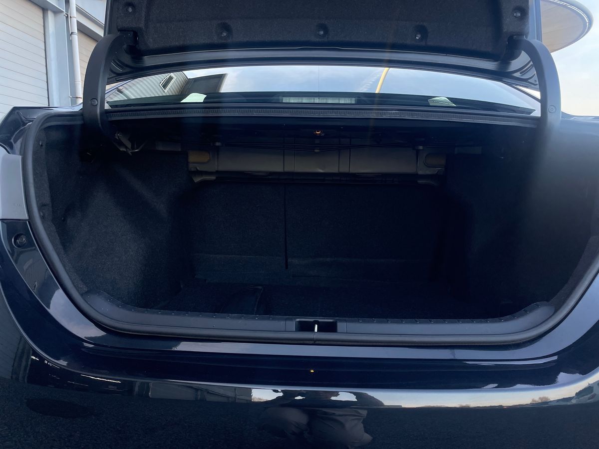 TOYOTA COROLLA SEDAN 1.4 D-4D EXCLUSIVE