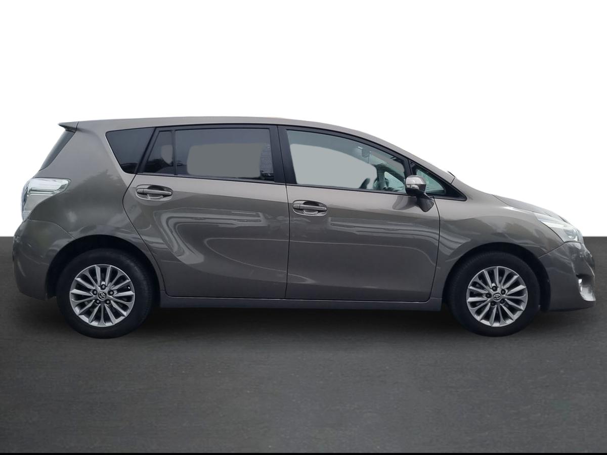 TOYOTA VERSO Verso Comfort 1.6 D-4D