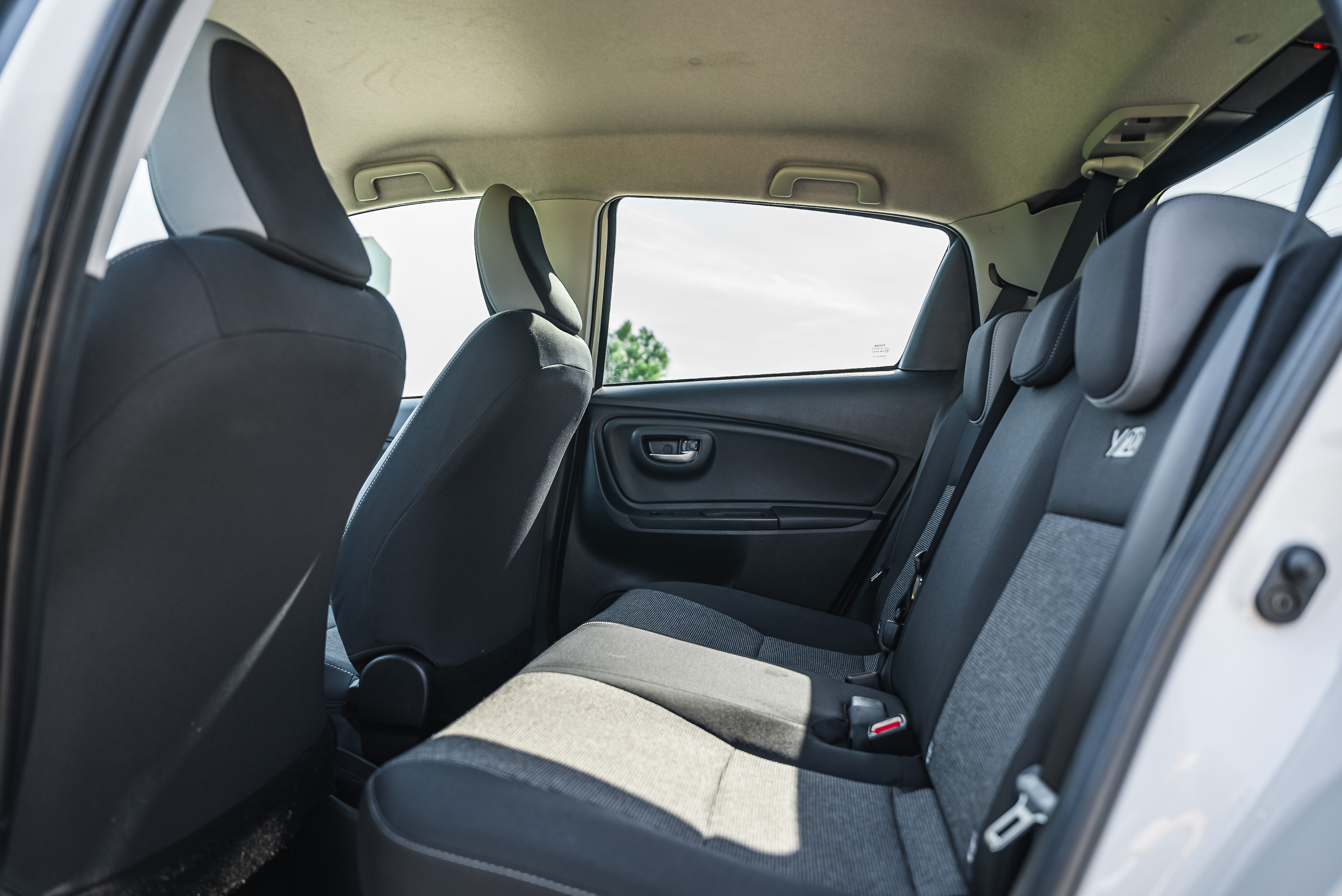 TOYOTA YARIS Yaris 1.5 Hybrid 20 Anos
