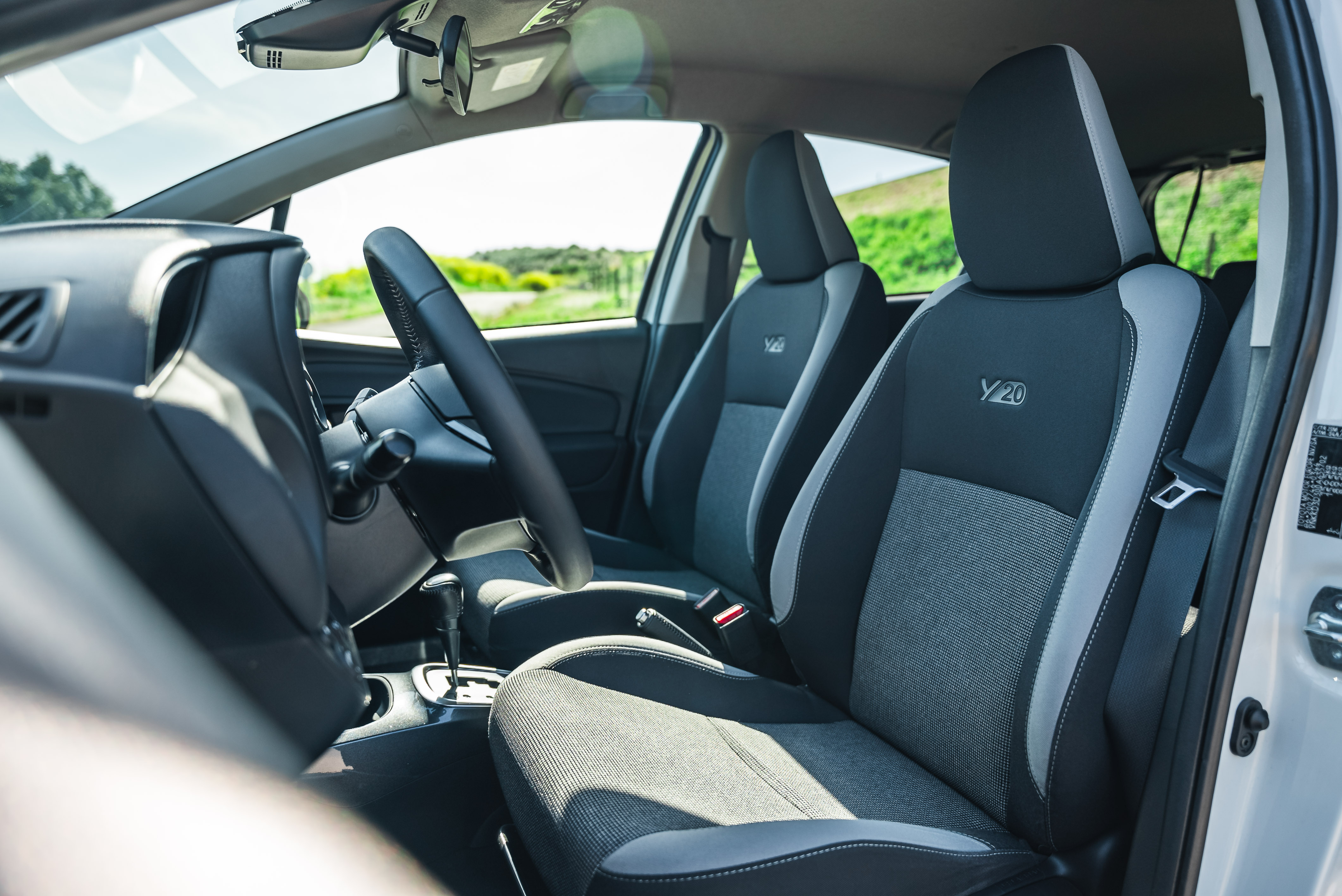 TOYOTA YARIS Yaris 1.5 Hybrid 20 Anos