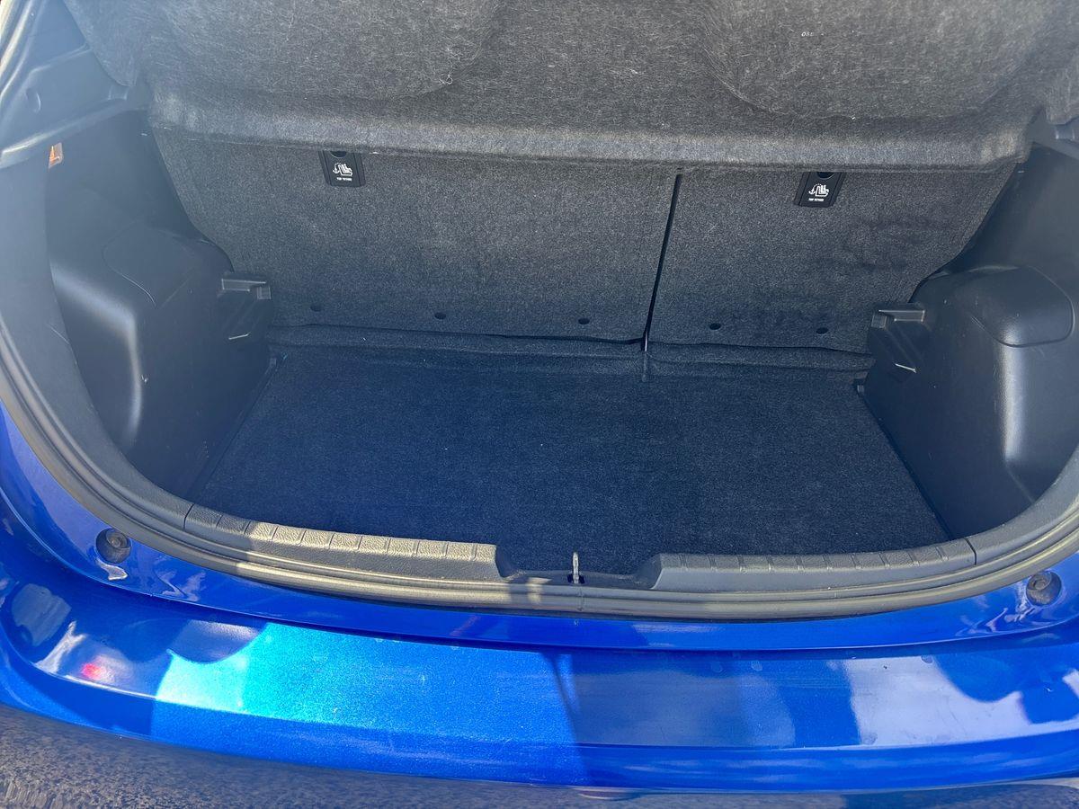 TOYOTA YARIS Yaris 1.5 Hybrid SQUARE Collection Blue