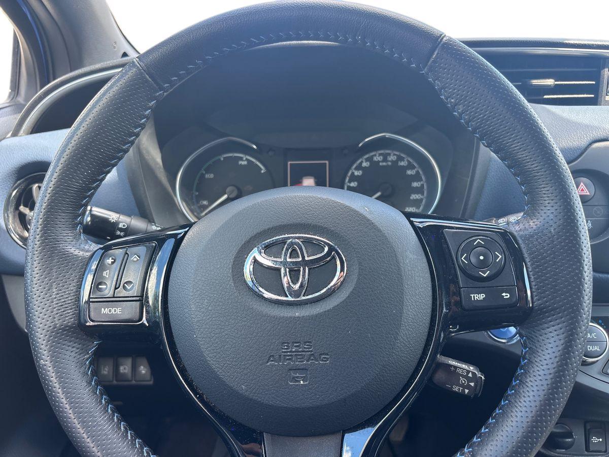 TOYOTA YARIS Yaris 1.5 Hybrid SQUARE Collection Blue