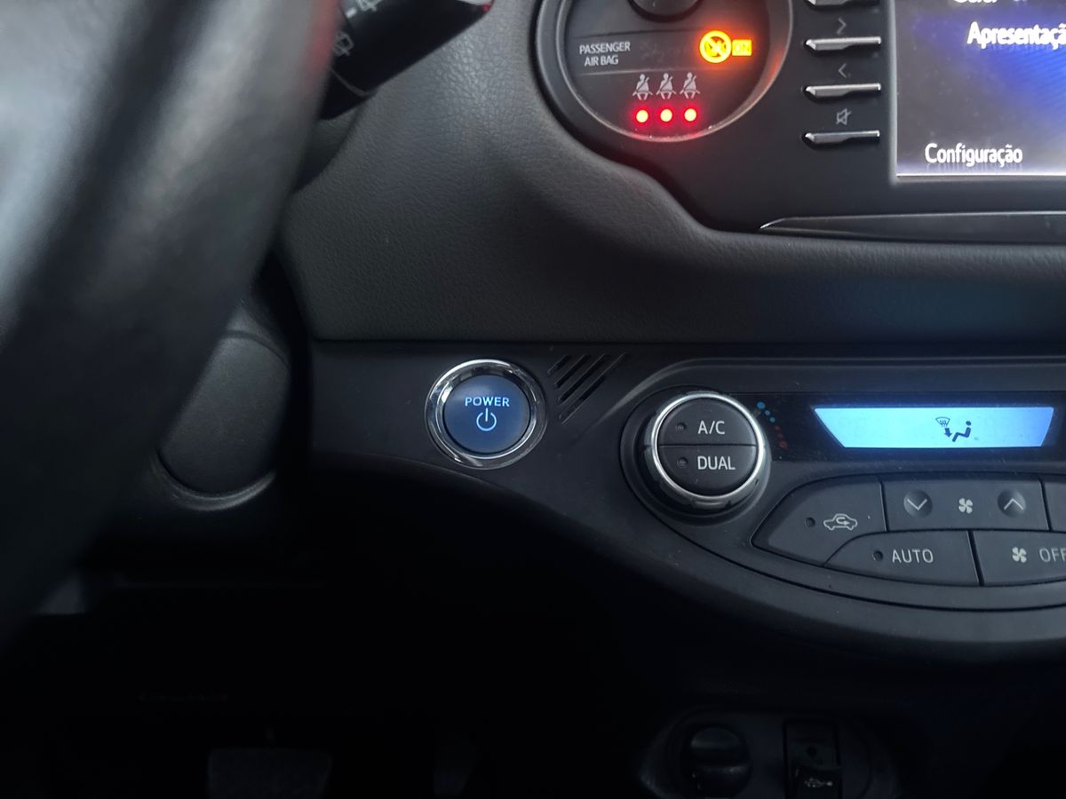 TOYOTA YARIS Yaris 1.5 Hybrid Comfort