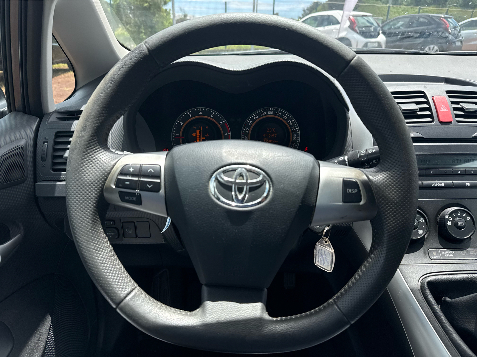 TOYOTA AURIS Auris 5P 1.33 Active+AC