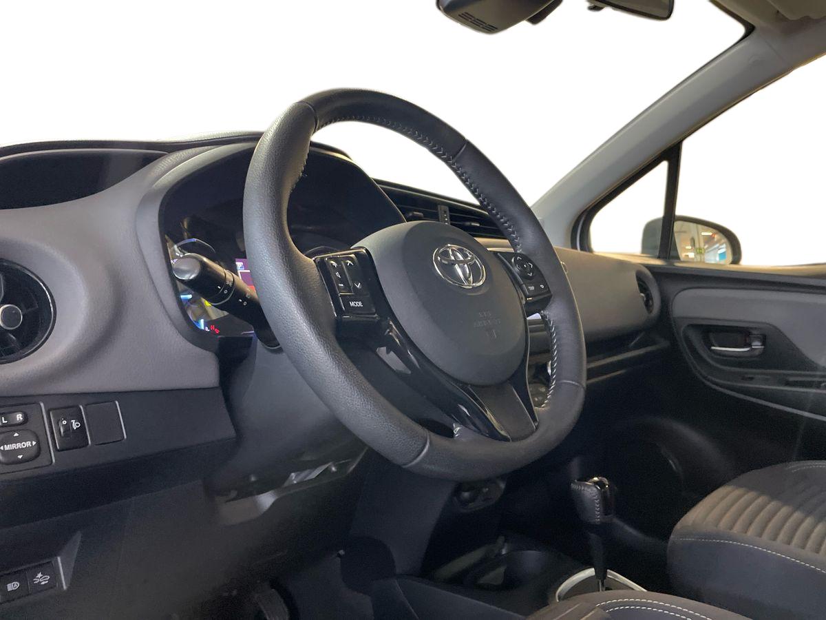 TOYOTA YARIS Yaris 1.5 Hybrid Comfort + Pack Style