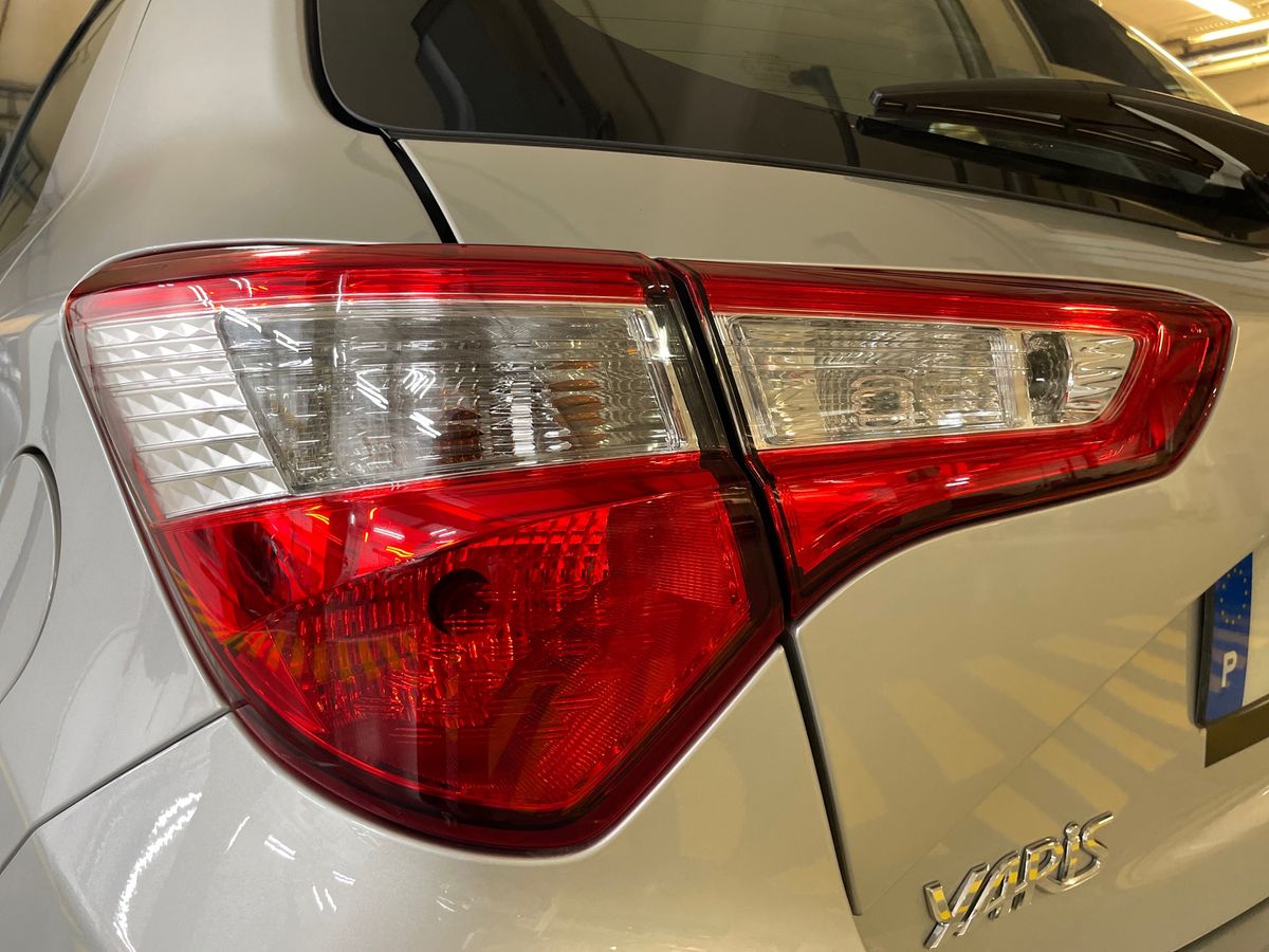 TOYOTA YARIS Yaris 1.5 Hybrid Comfort + Pack Style
