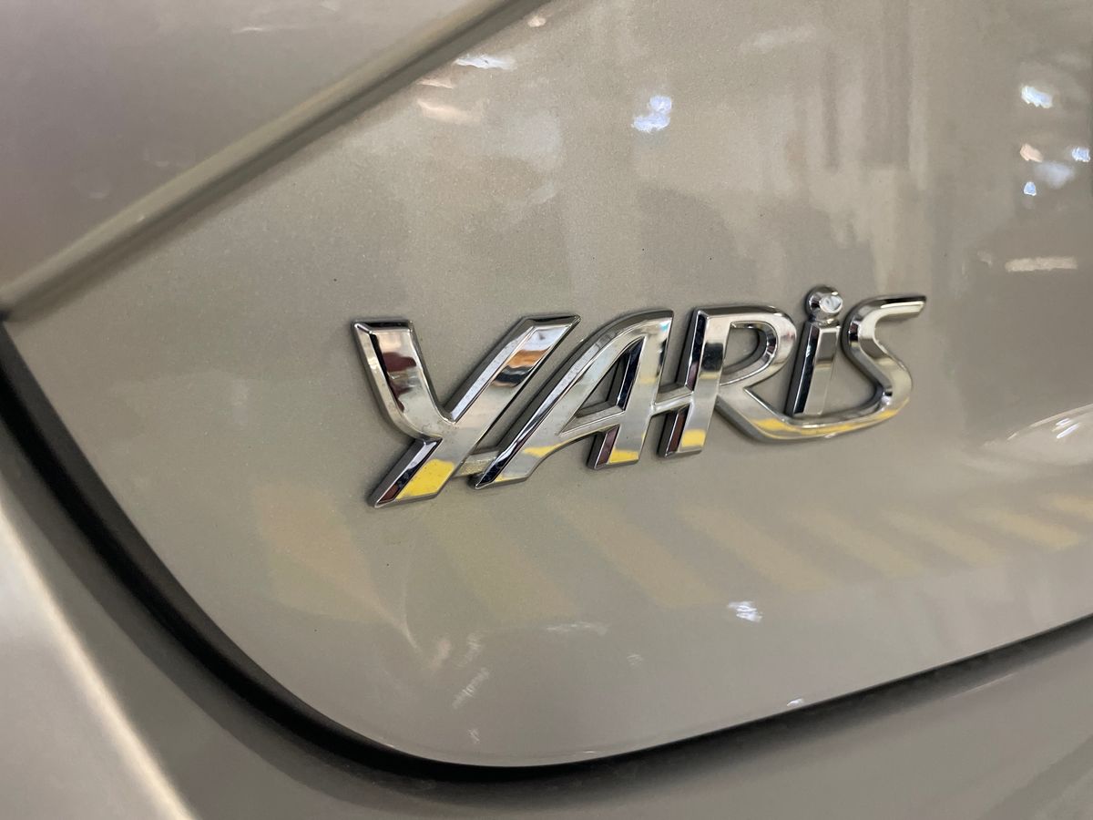 TOYOTA YARIS Yaris 1.5 Hybrid Comfort + Pack Style