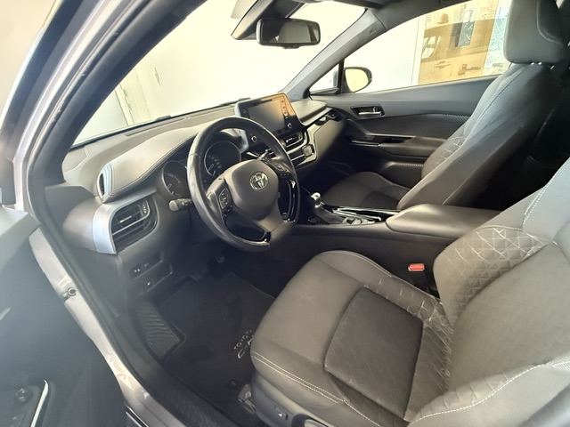 TOYOTA TOYOTA C-HR C-HR 1.8 Hybrid SQUARE Collection