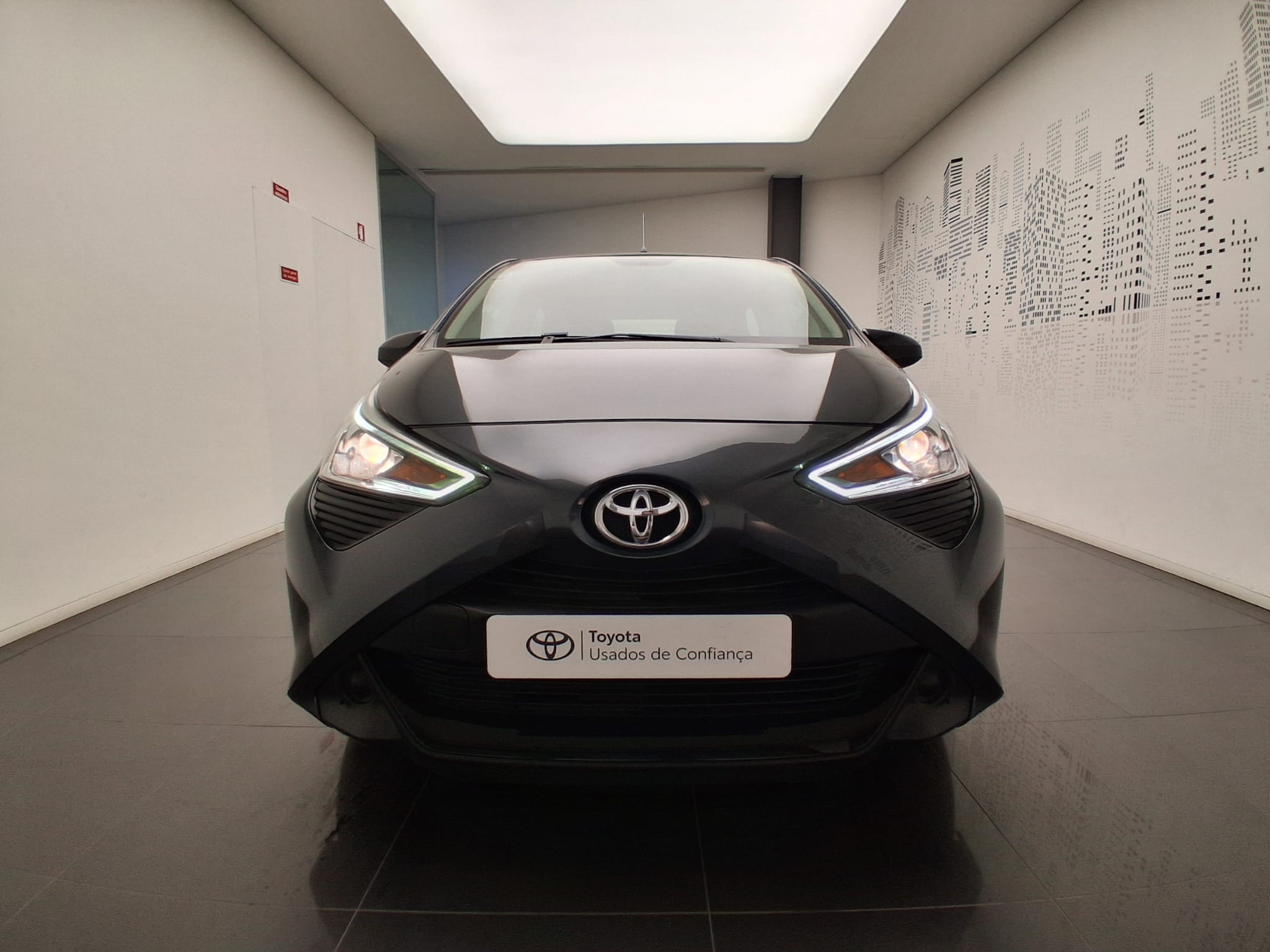 TOYOTA AYGO AYGO 5P 1.0 x-play + x-touch