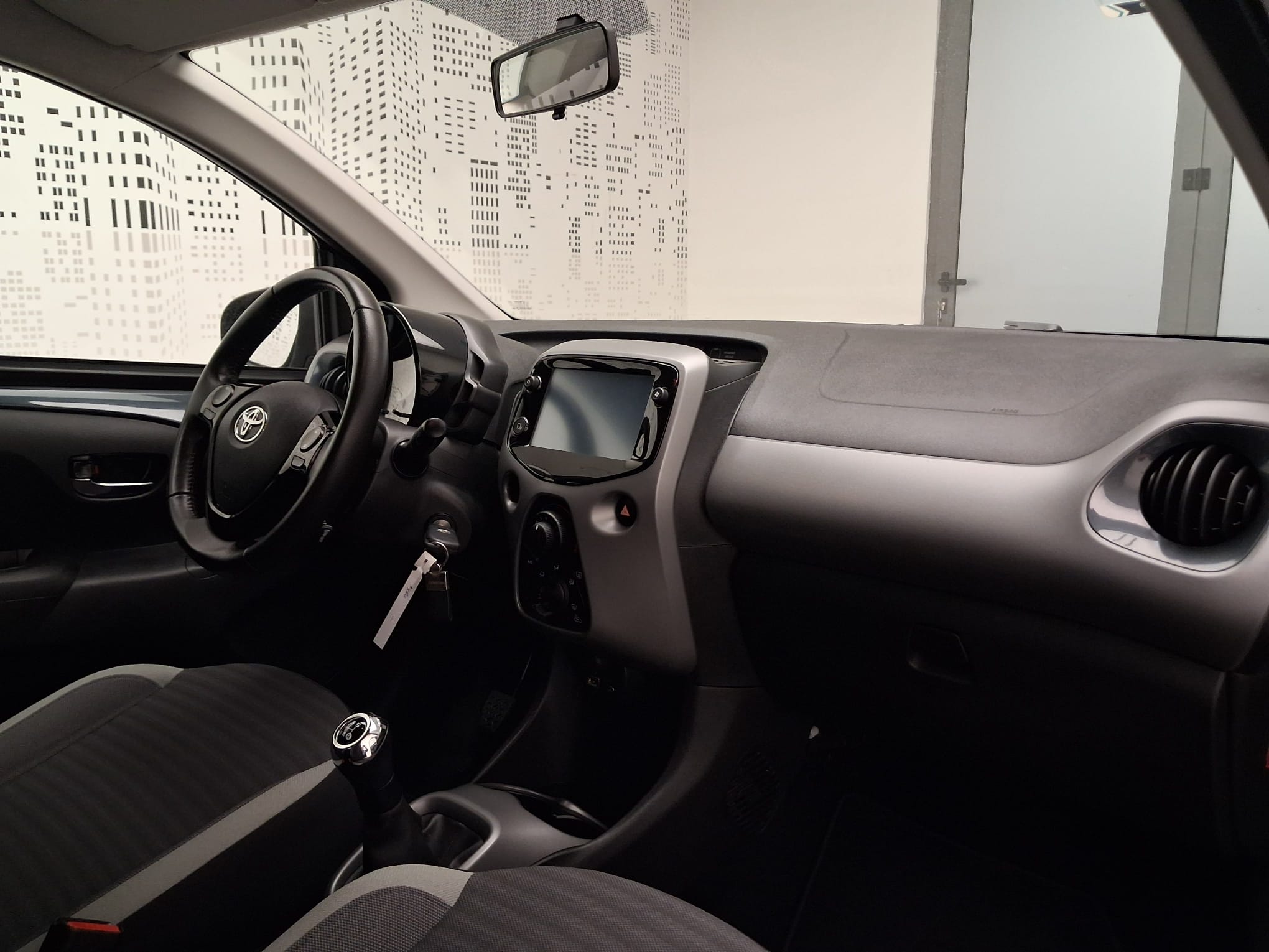 TOYOTA AYGO AYGO 5P 1.0 x-play + x-touch