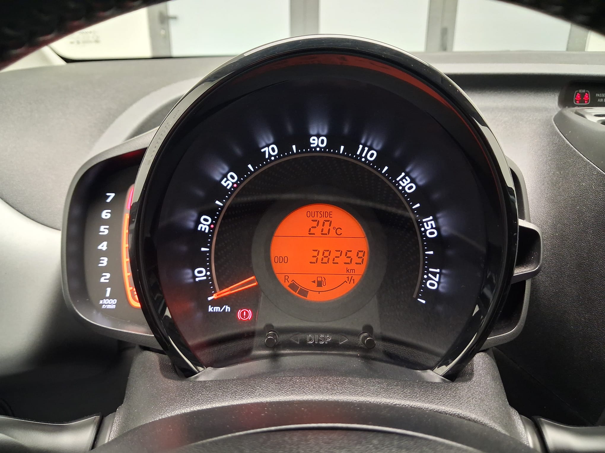 TOYOTA AYGO AYGO 5P 1.0 x-play + x-touch