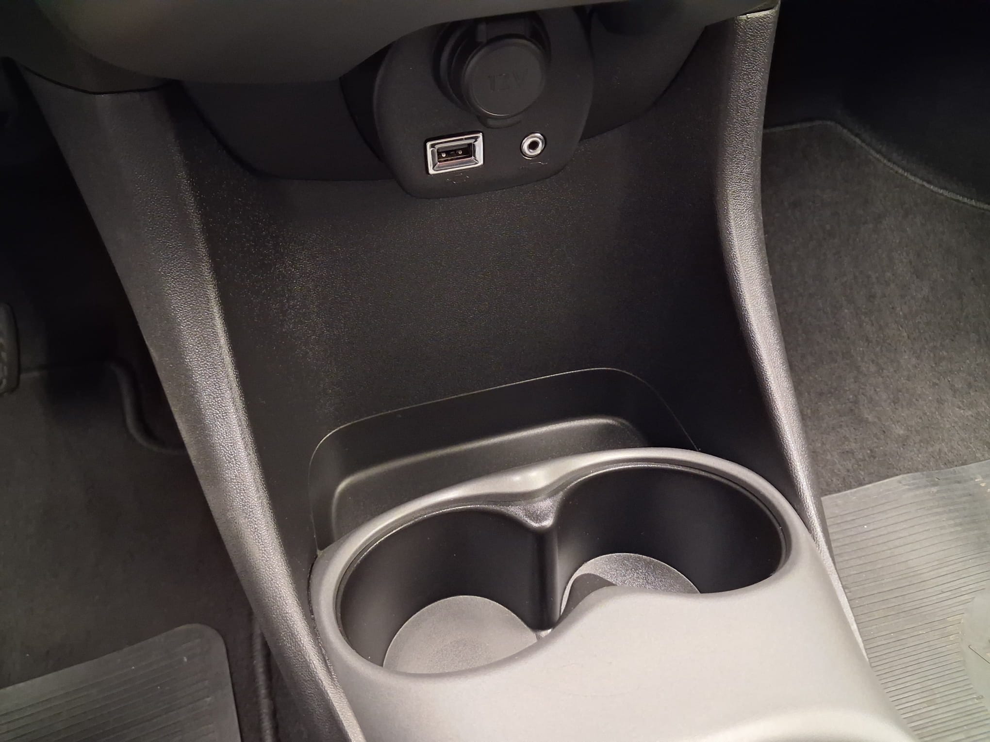 TOYOTA AYGO AYGO 5P 1.0 x-play + x-touch