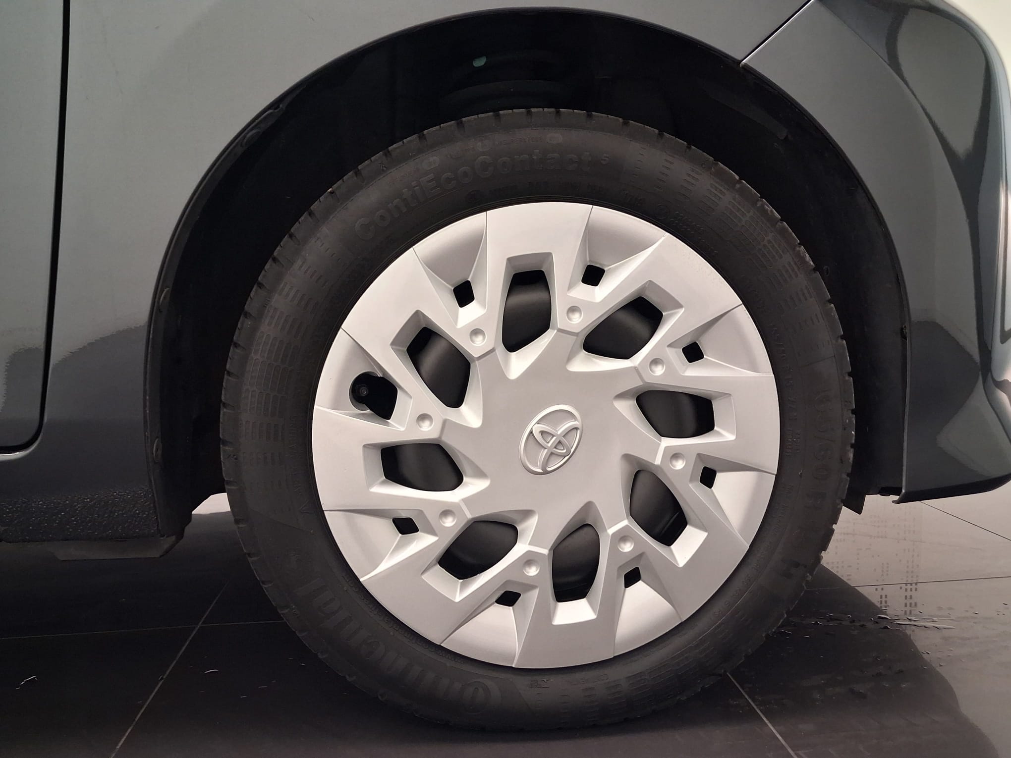 TOYOTA AYGO AYGO 5P 1.0 x-play + x-touch