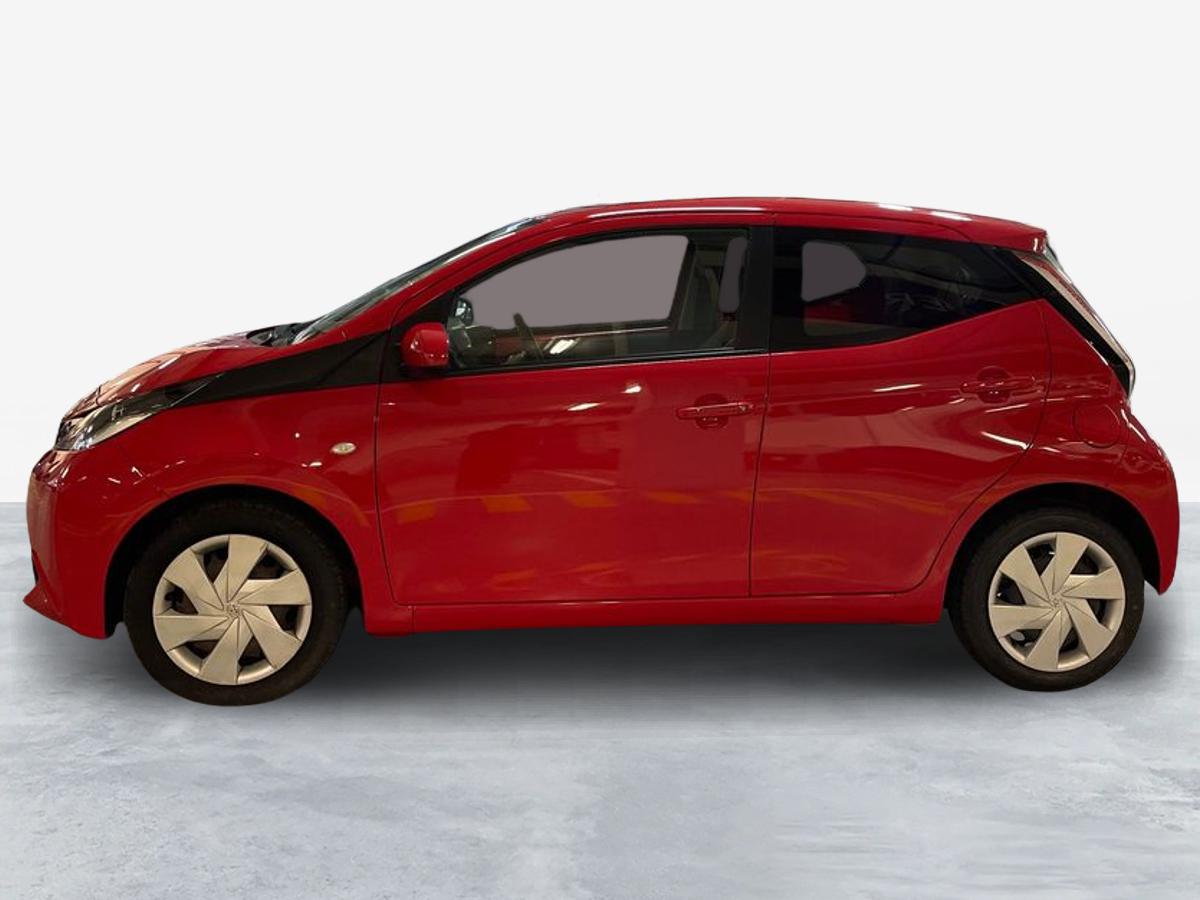 TOYOTA AYGO Aygo 5P x-play + AC + x-touch