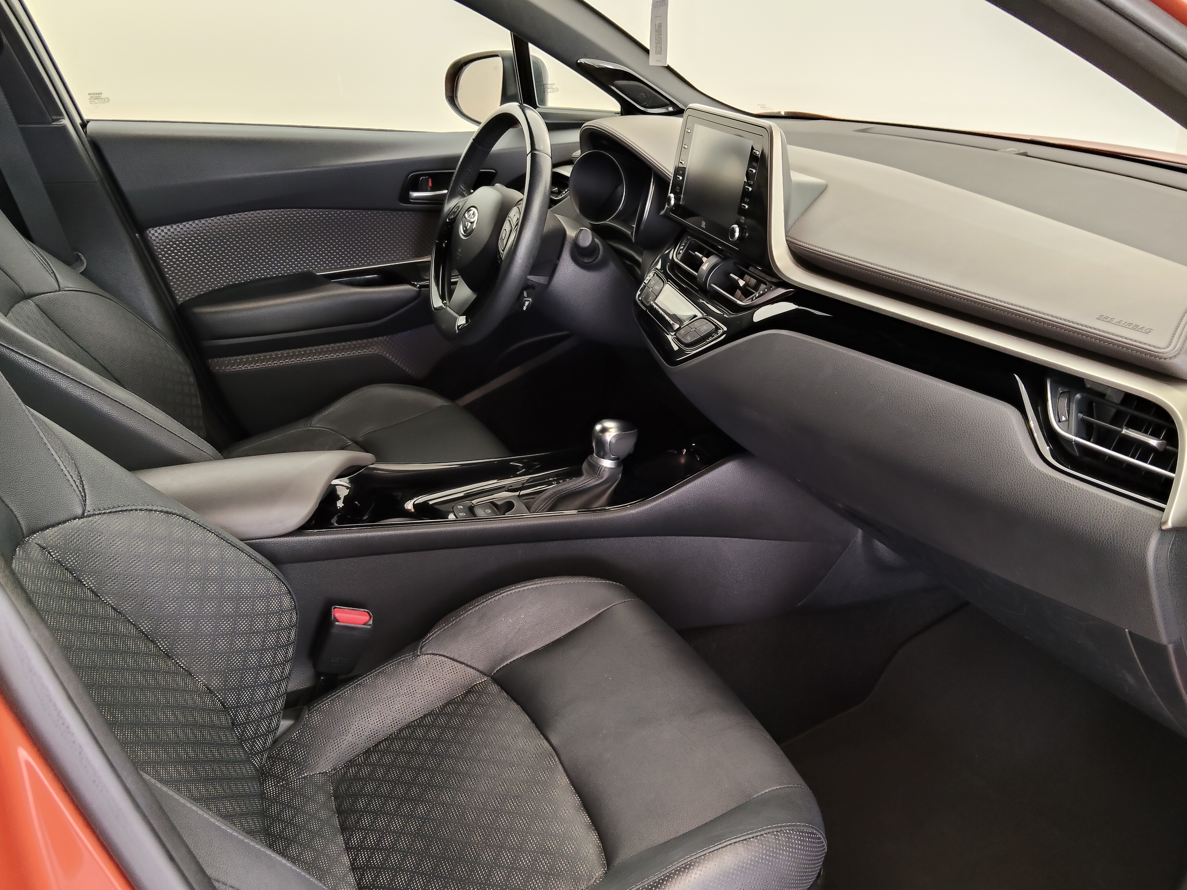 TOYOTA TOYOTA C-HR C-HR 2.0 Hybrid Dynamic Force Premier Edition