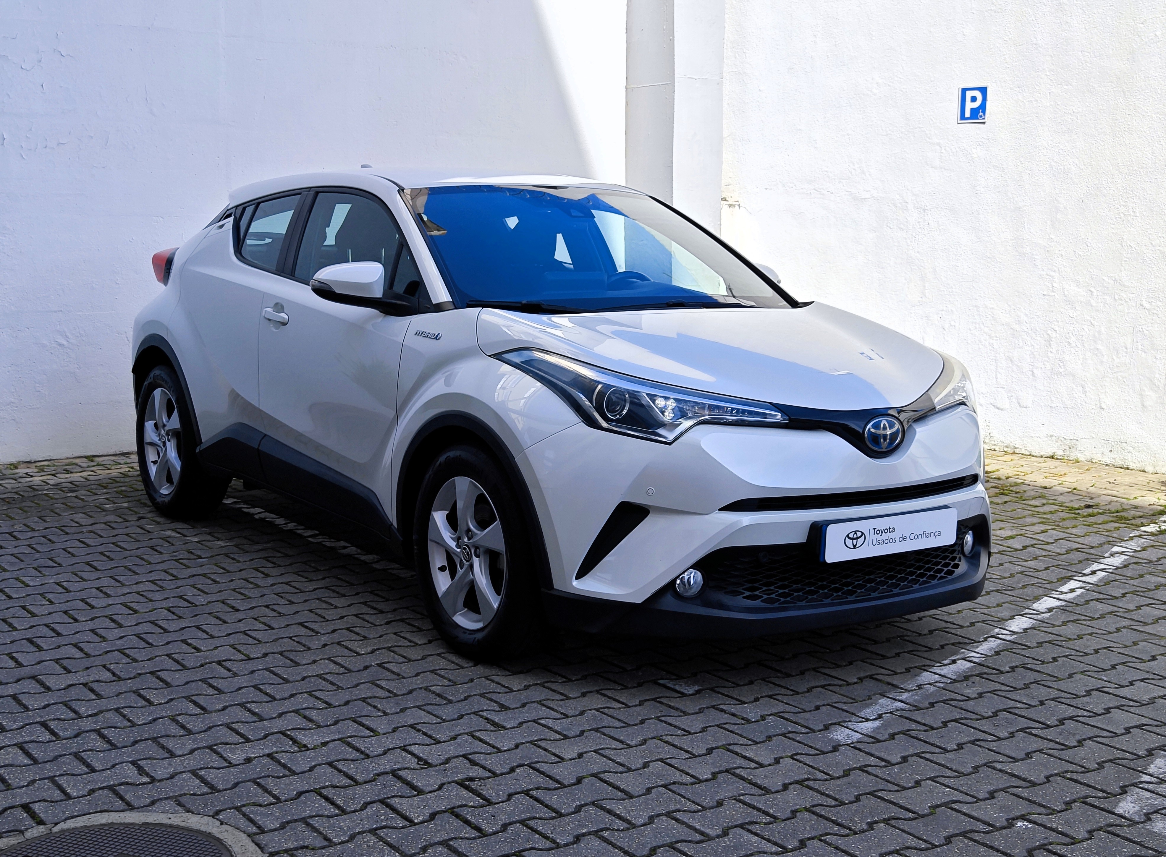 TOYOTA TOYOTA C-HR C-HR 1.8 Hybrid Comfort