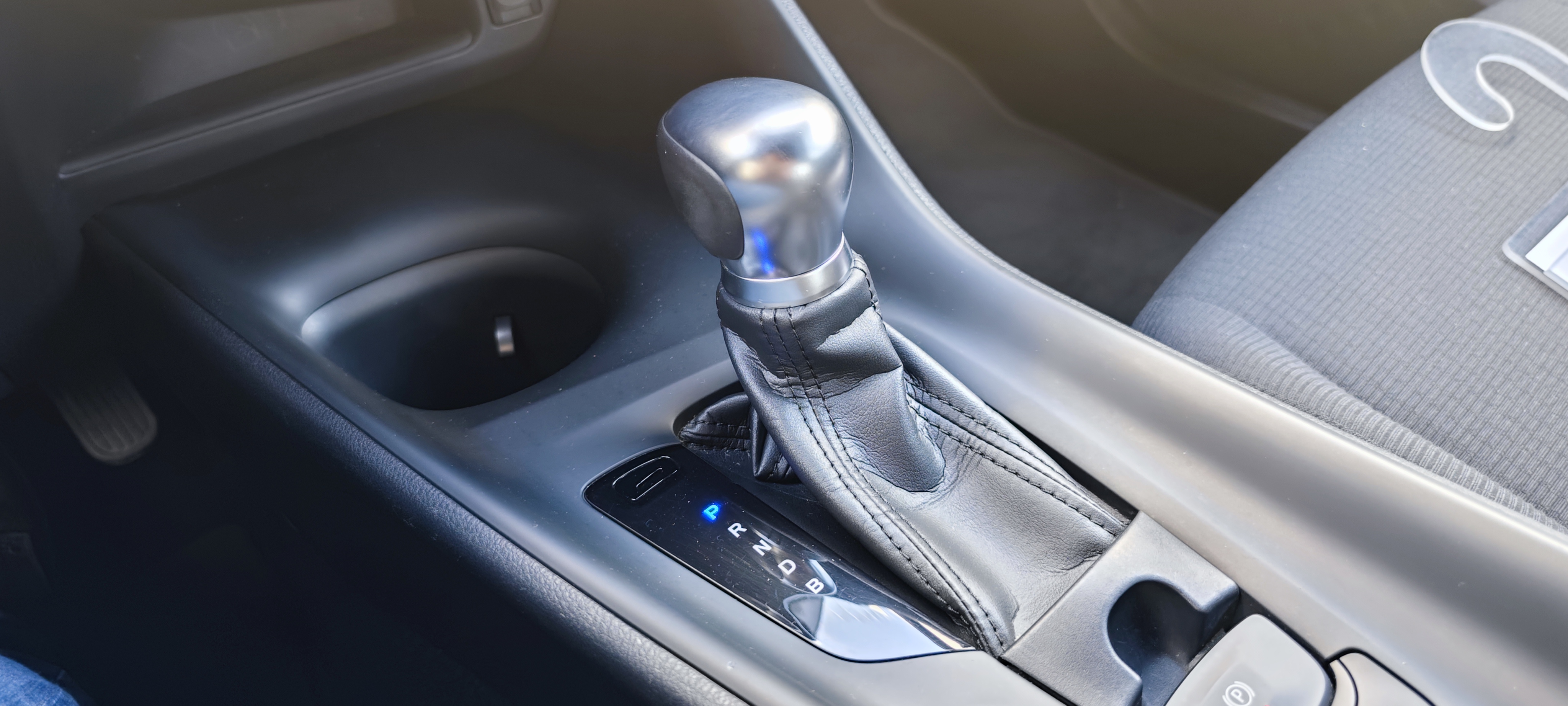 TOYOTA TOYOTA C-HR C-HR 1.8 Hybrid Comfort