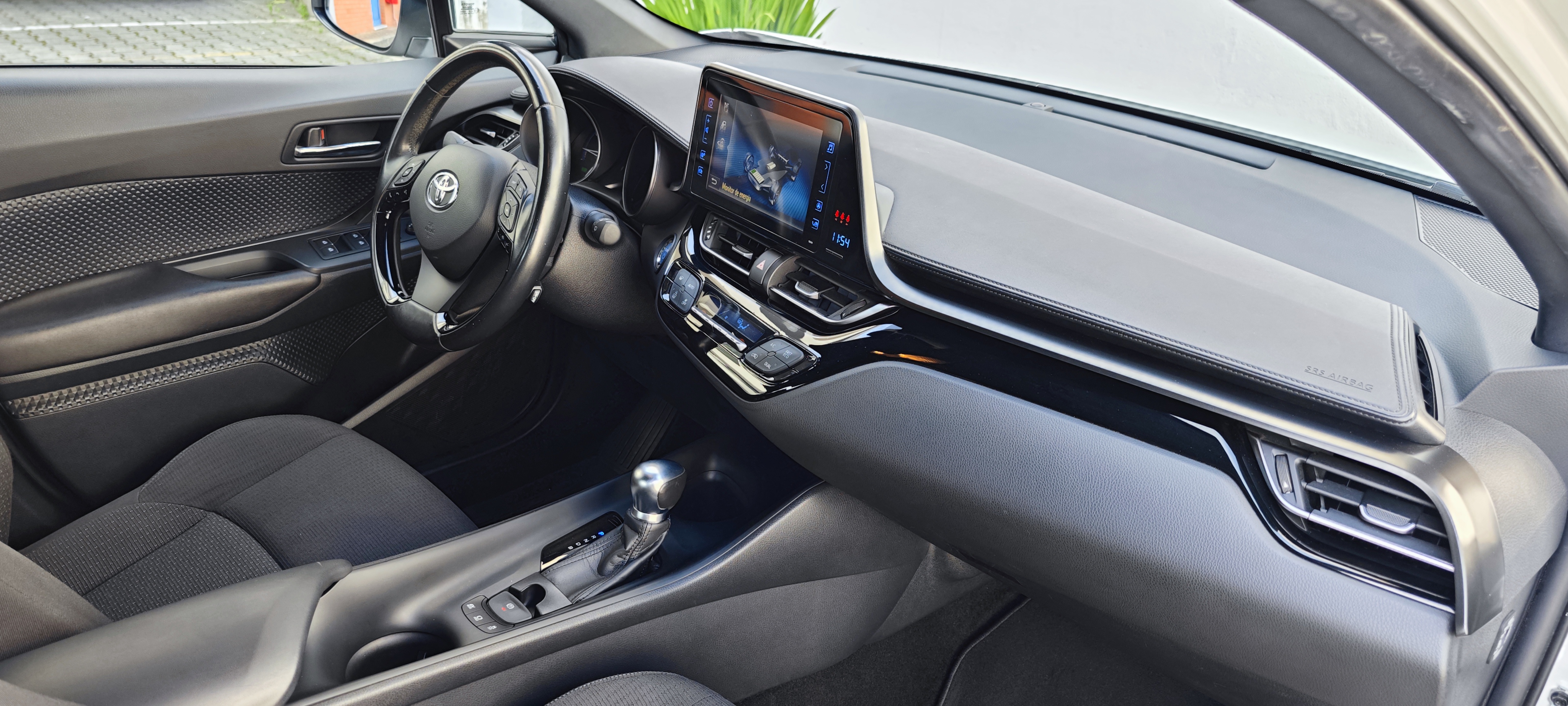 TOYOTA TOYOTA C-HR C-HR 1.8 Hybrid Comfort