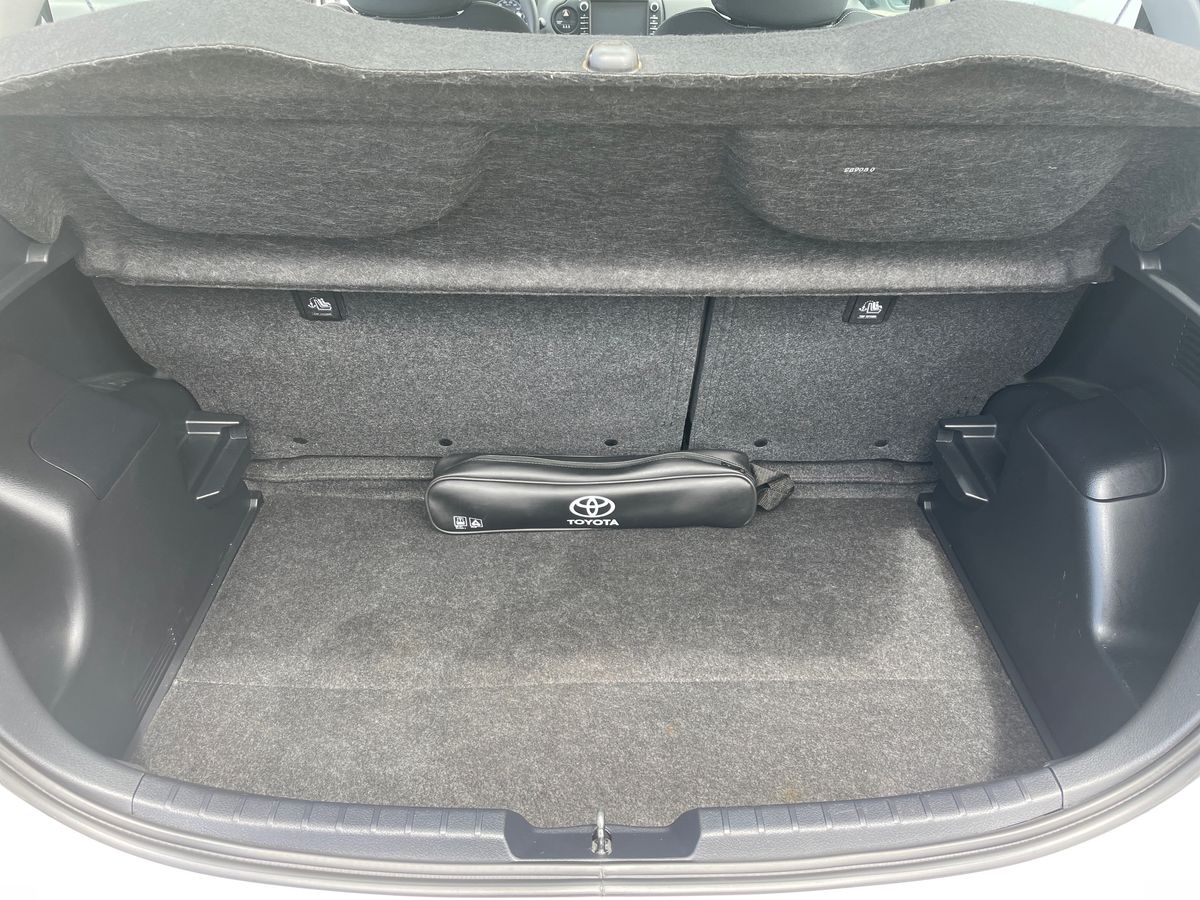 TOYOTA YARIS Yaris 1.5 Hybrid Comfort + Pack Style